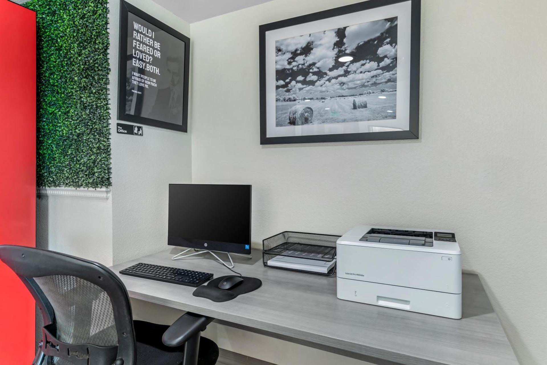 Hillstone Inn Tulare, an Ascend Collection Hotel photo 63