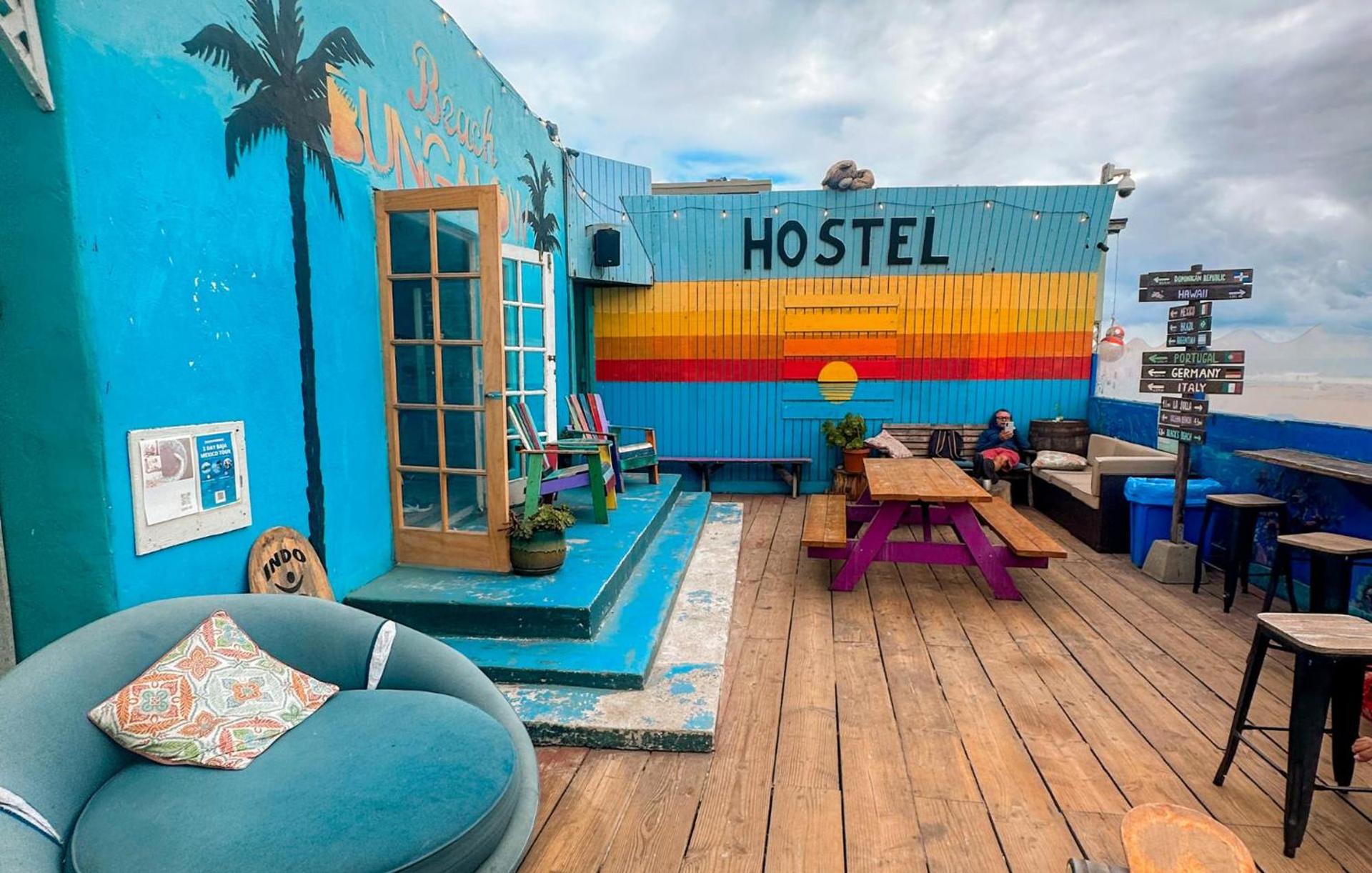 ITH San Diego Beach Bungalow Surf Hostel photo 4