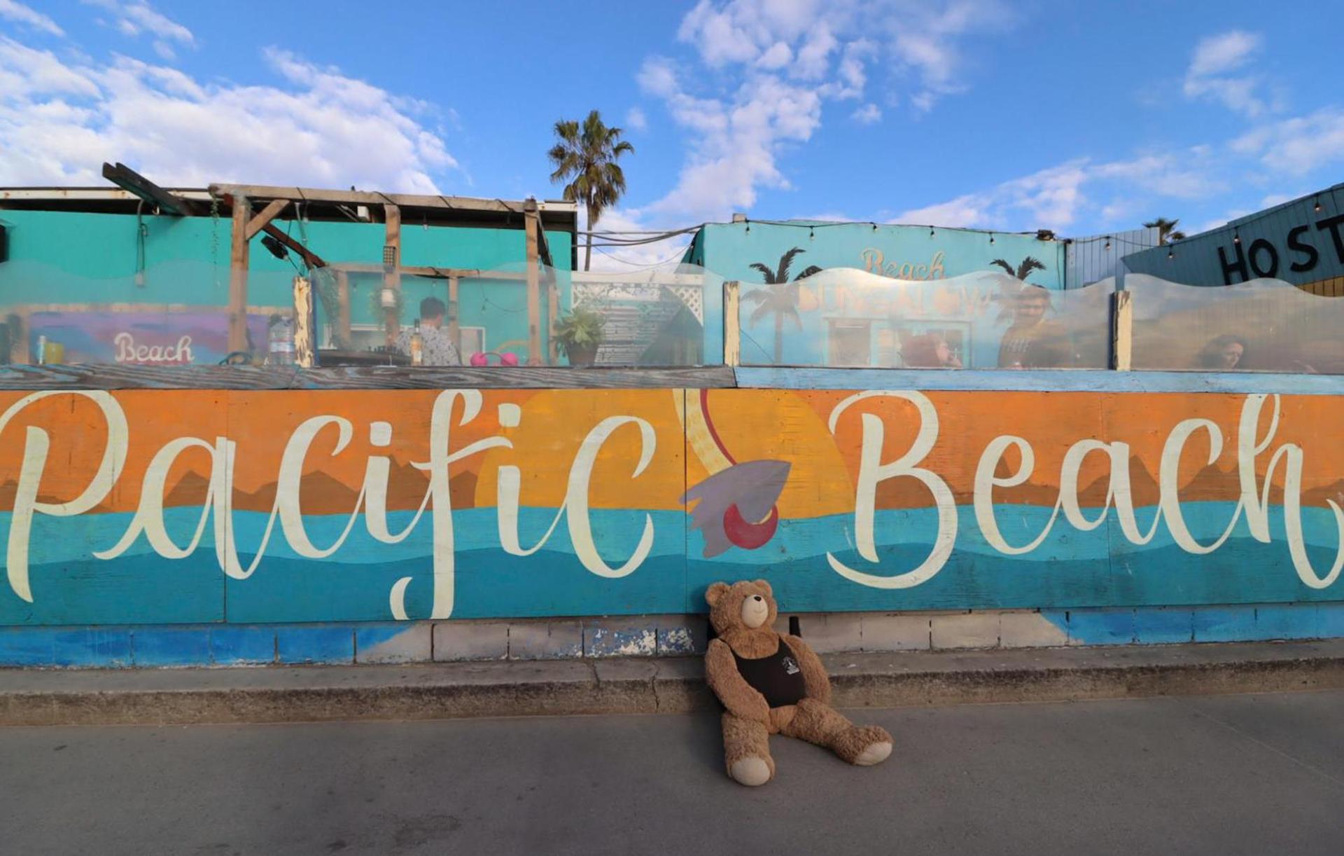 ITH San Diego Beach Bungalow Surf Hostel photo 39