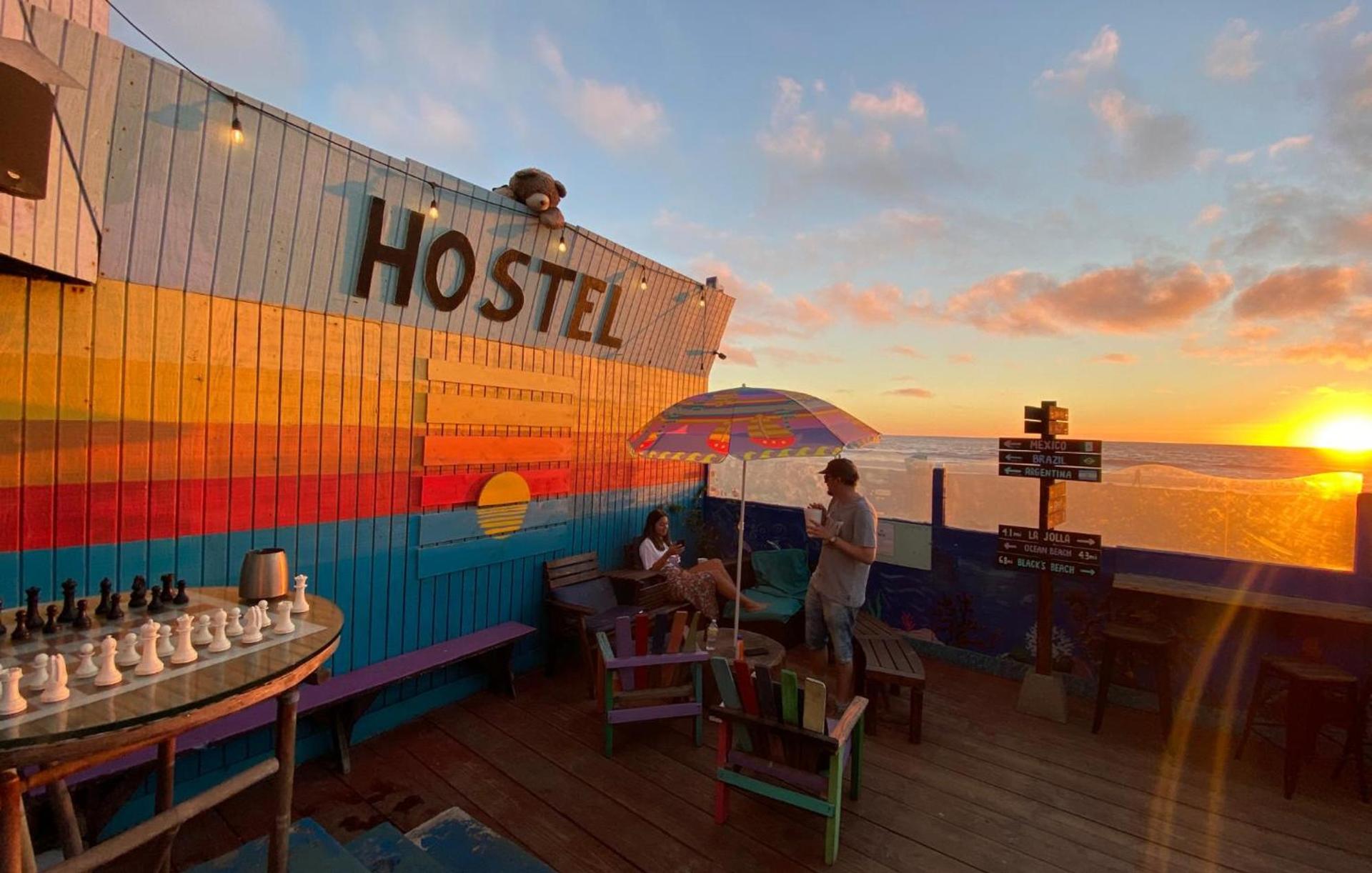 ITH San Diego Beach Bungalow Surf Hostel photo 5