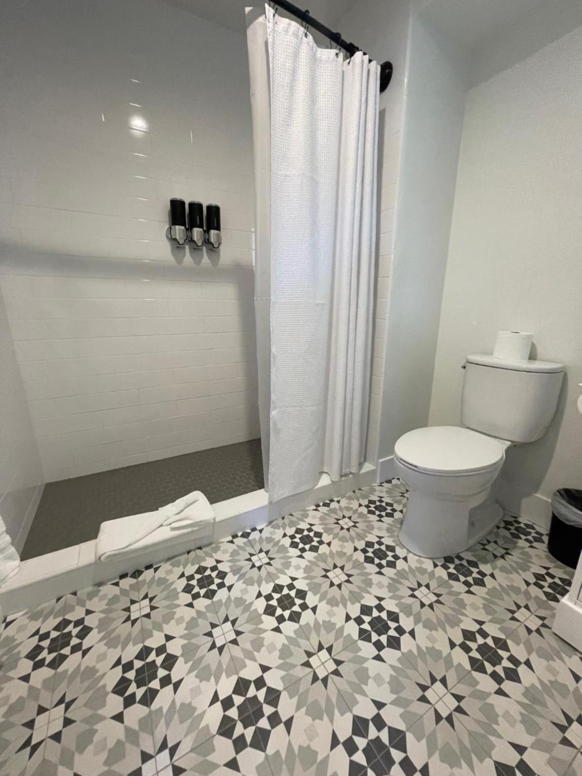 New Haven Inn photo 43