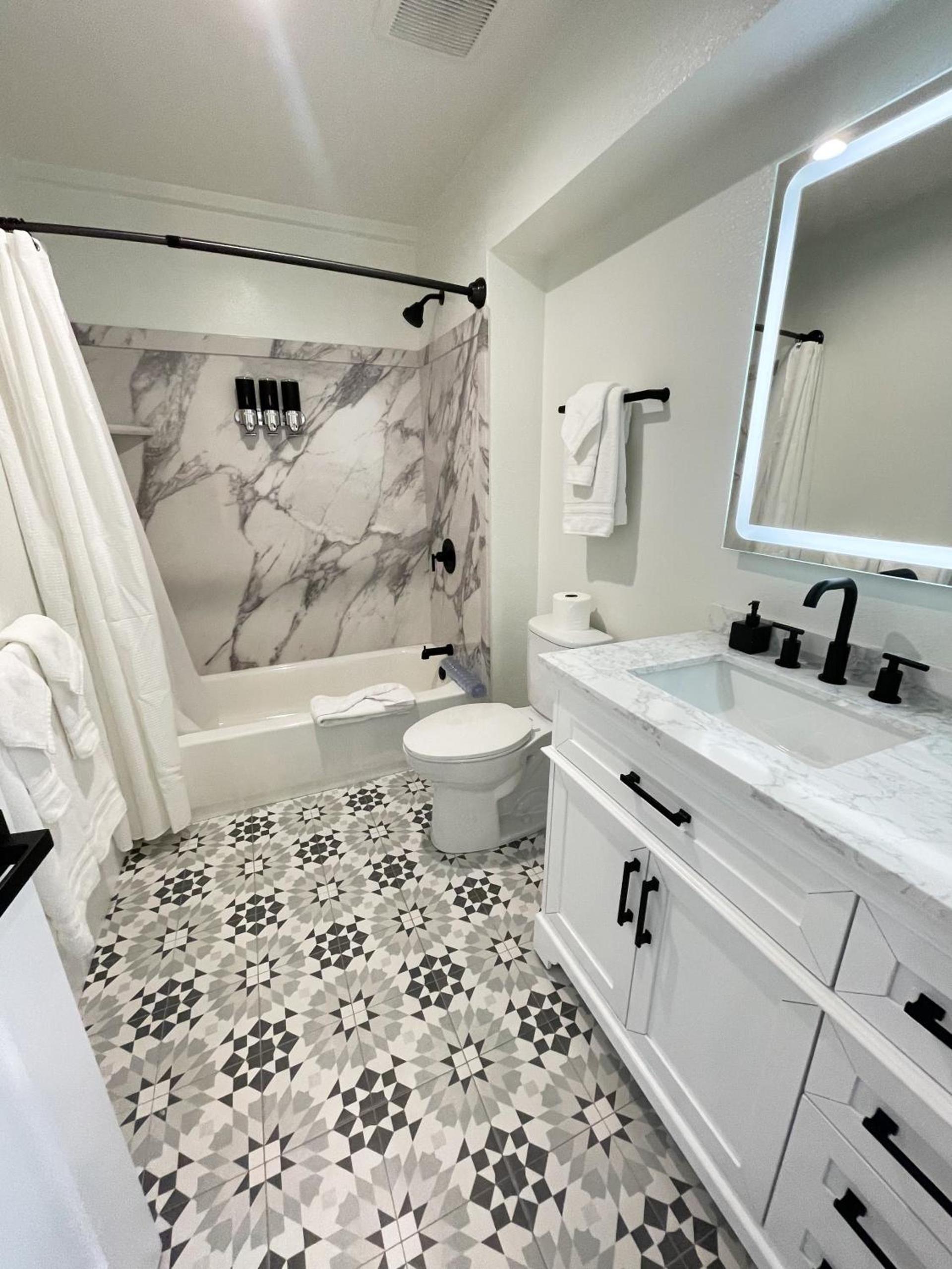 New Haven Inn photo 61