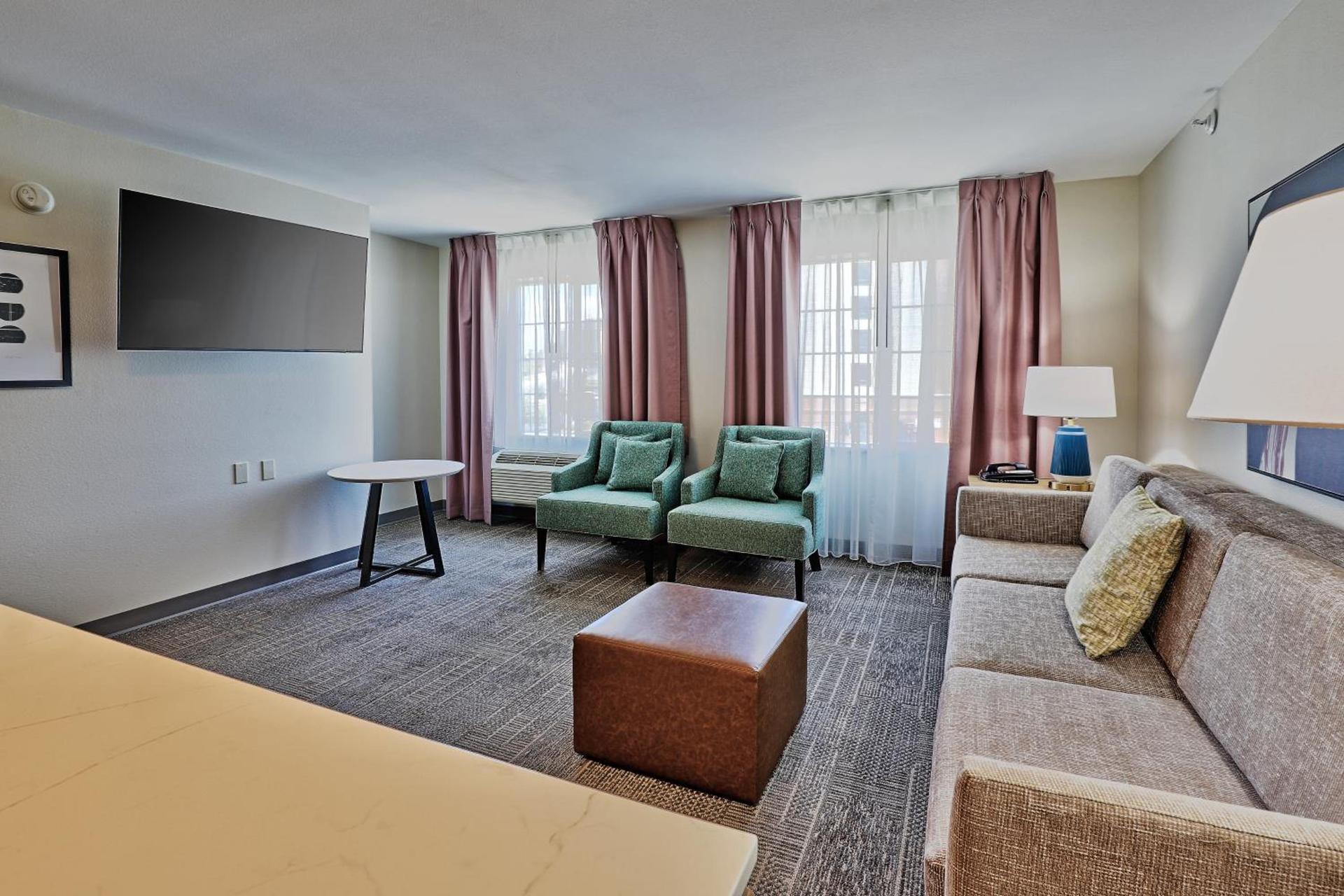 Staybridge Suites - Albuquerque Airport by IHG photo 11
