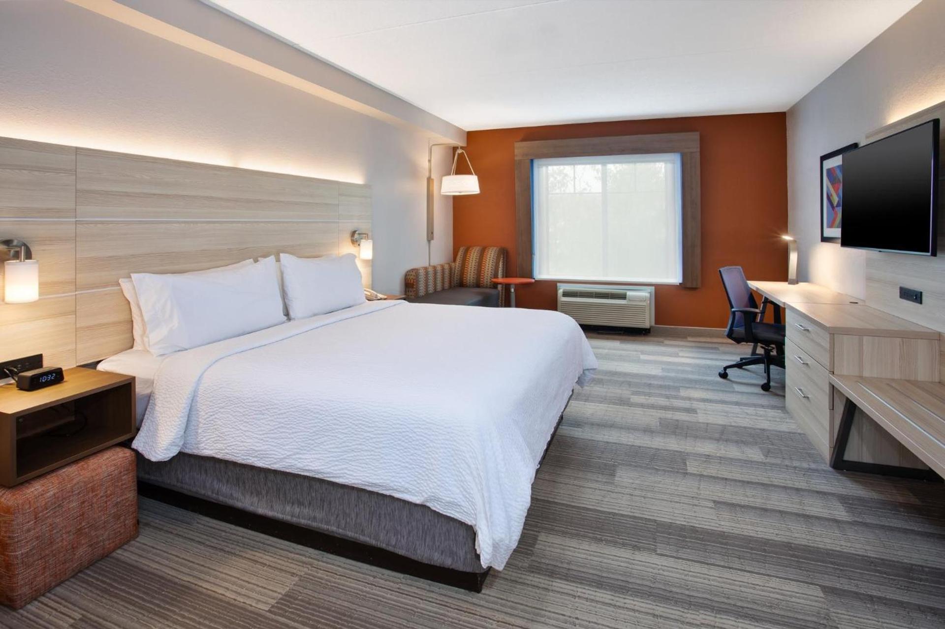 Holiday Inn Express Hotel & Suites Rochester Webster by IHG photo 32