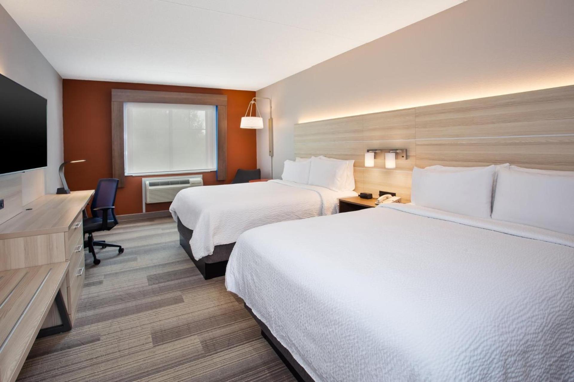 Holiday Inn Express Hotel & Suites Rochester Webster by IHG photo 29