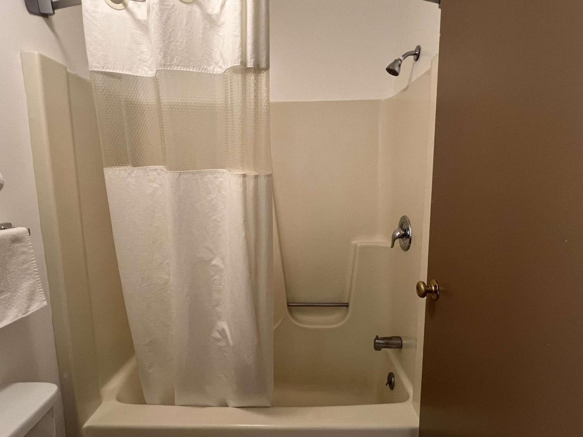 Travelodge by Wyndham Hershey photo 9