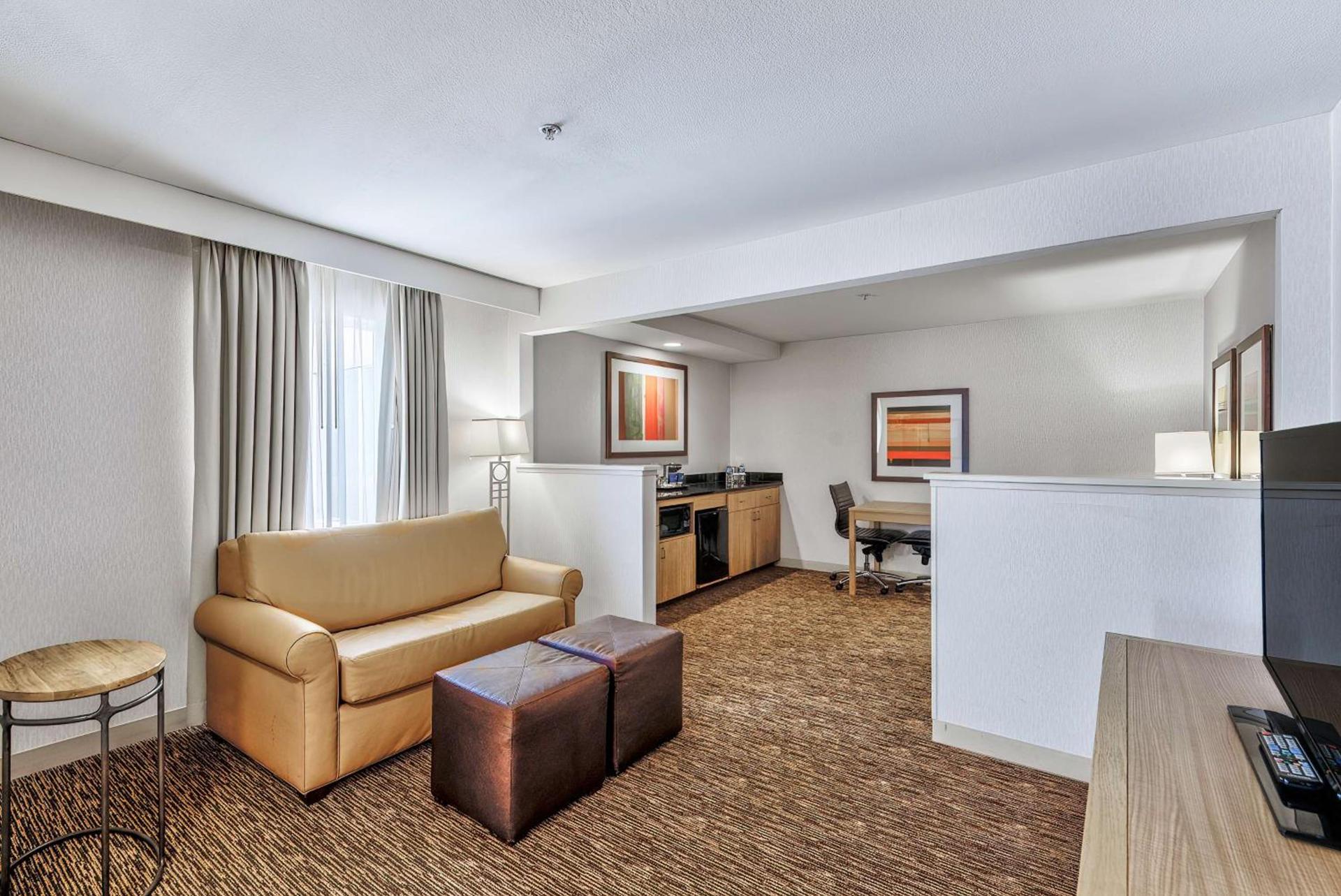 DoubleTree by Hilton Vancouver photo 21