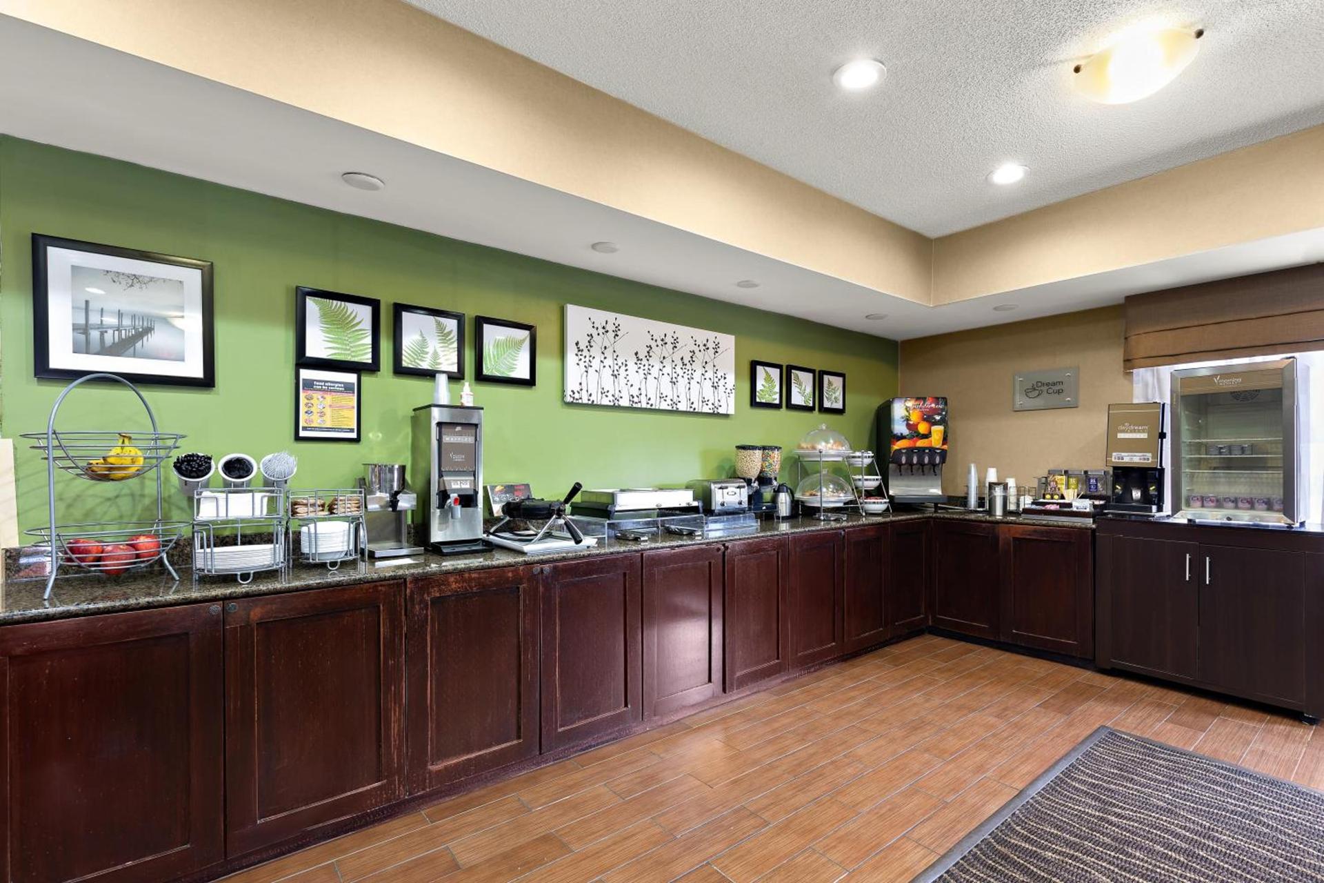 Sleep Inn & Suites near Joint Base Andrews-Washington Area photo 8