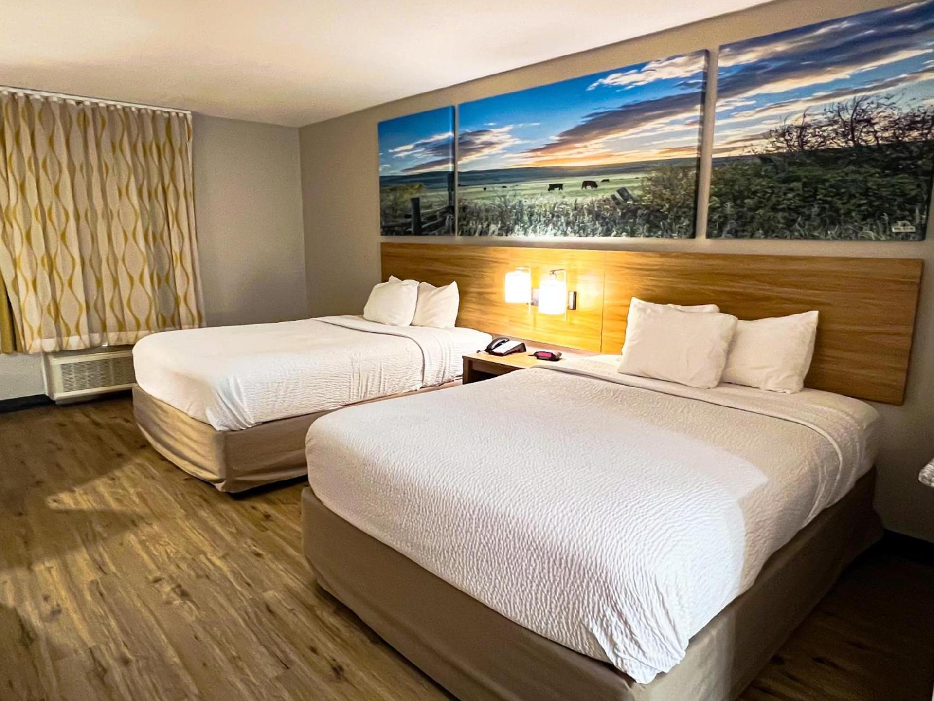 Days Inn by Wyndham Dallas Plano photo 9