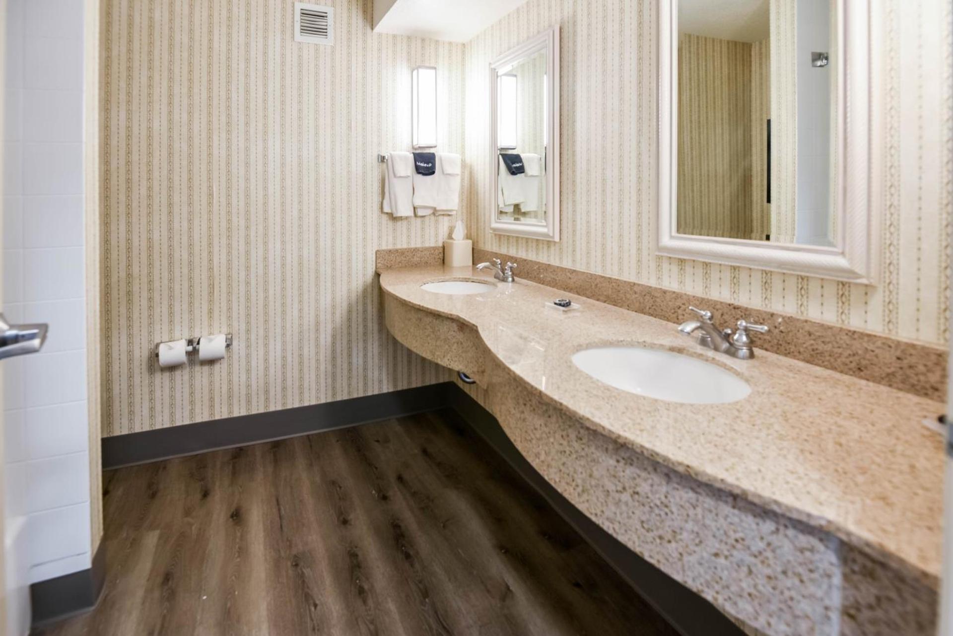Shutters Hotel photo 53