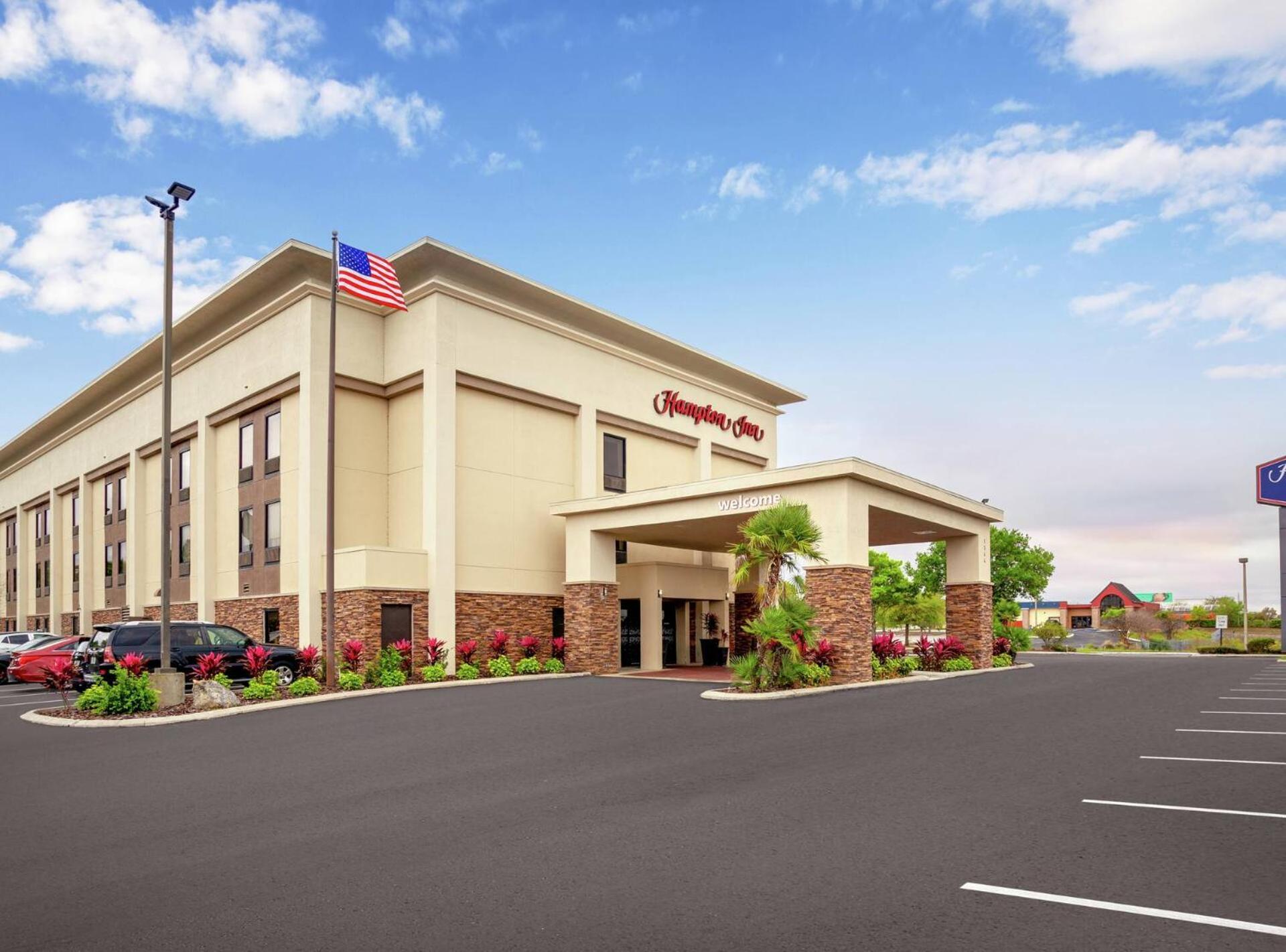 Hampton Inn by Hilton Spring Hill photo 2