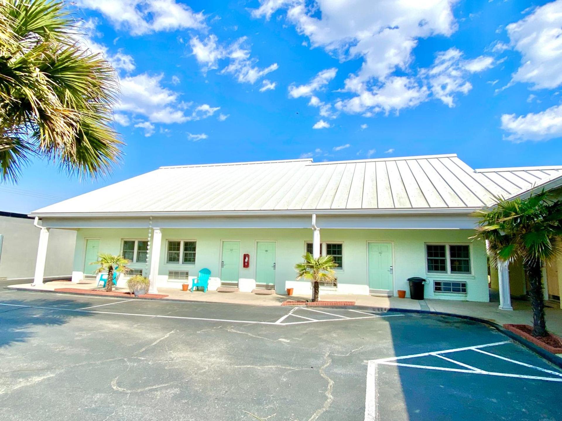 Island Inn of Atlantic Beach photo 54