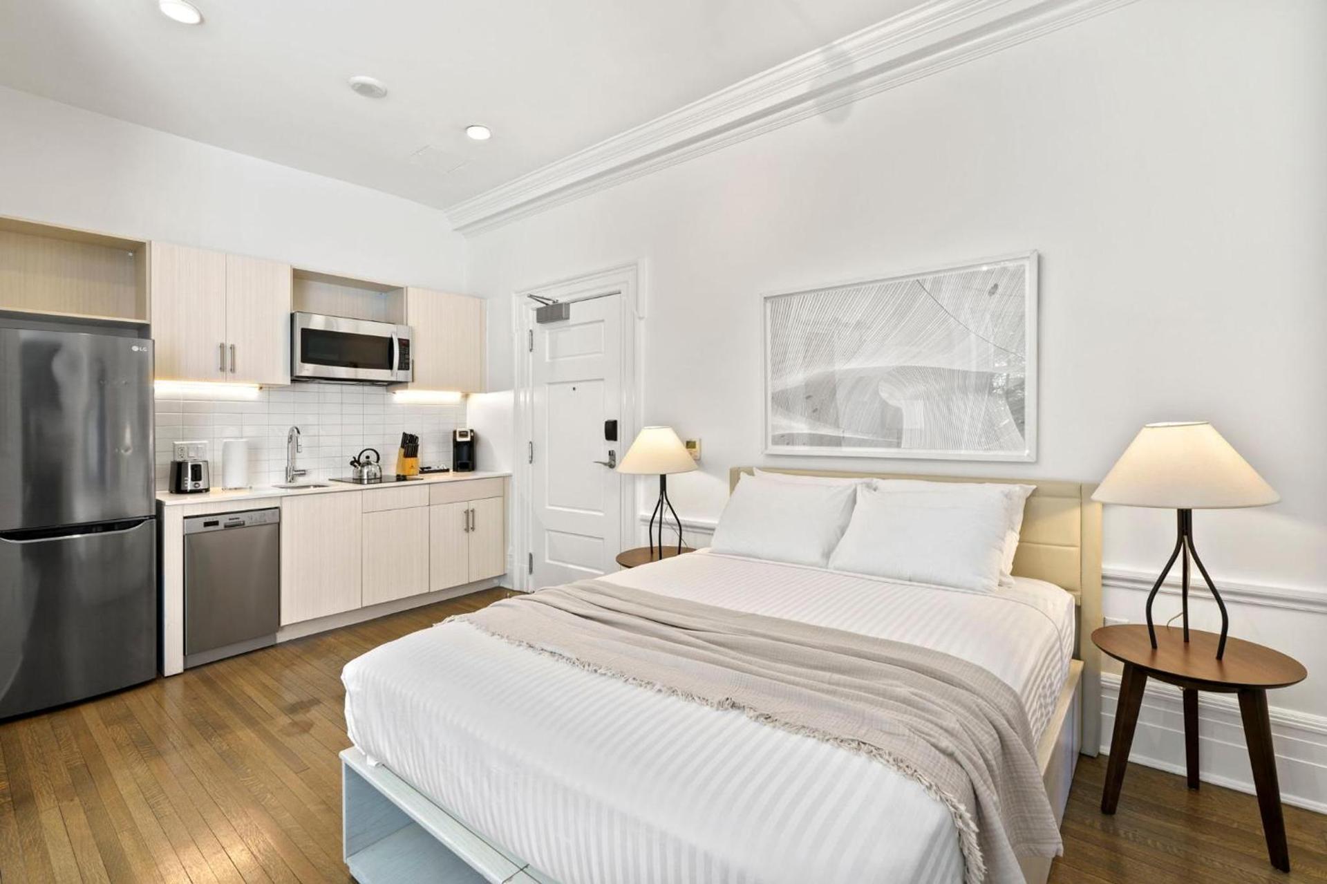 Placemakr Dupont Circle photo 56