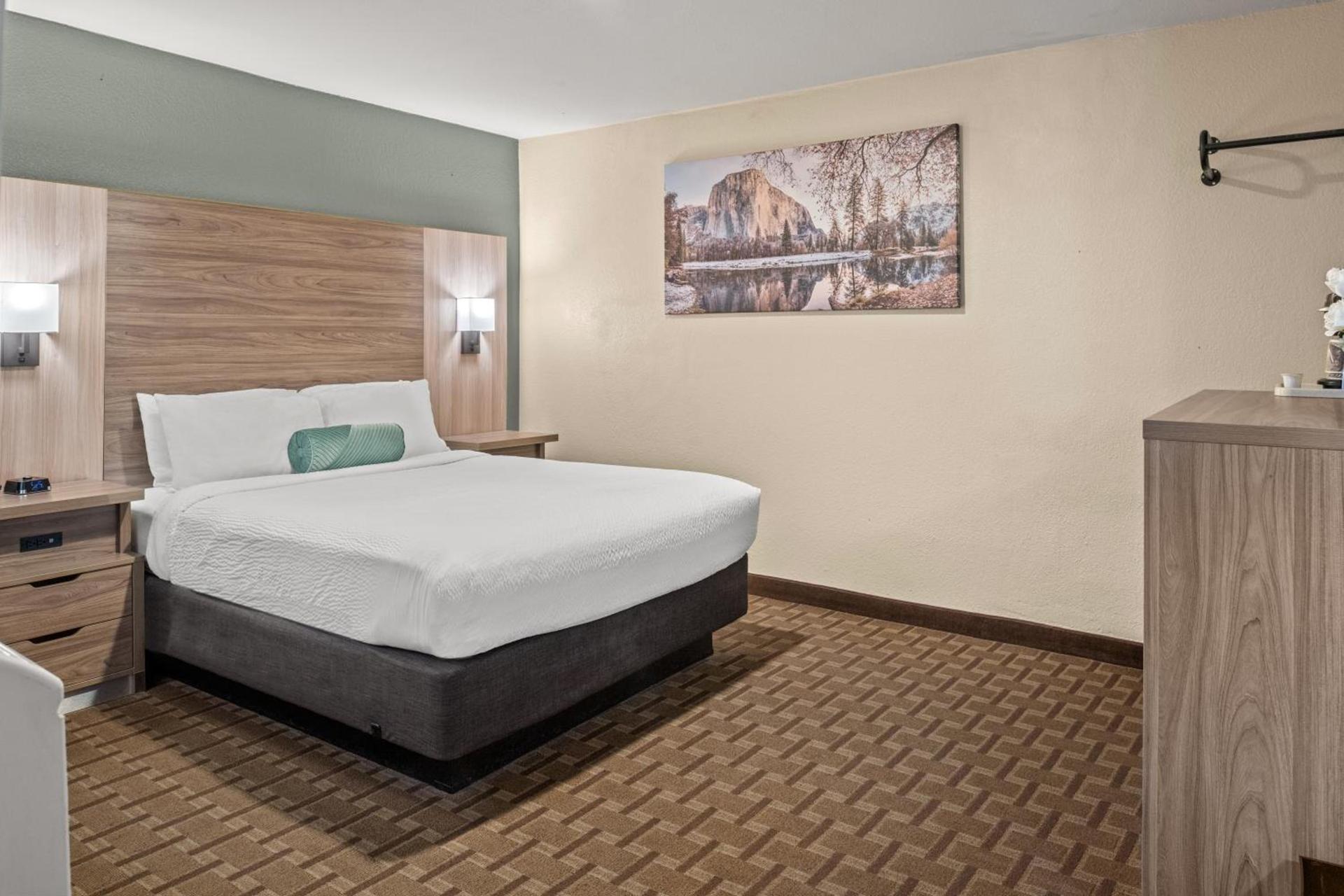 Buck Meadows Lodge photo 22