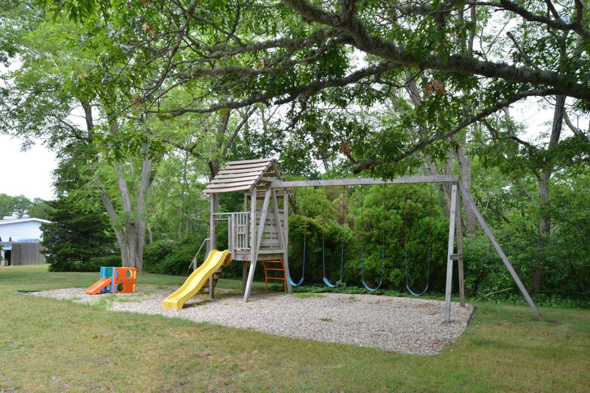 Blue Dolphin Inn photo 15