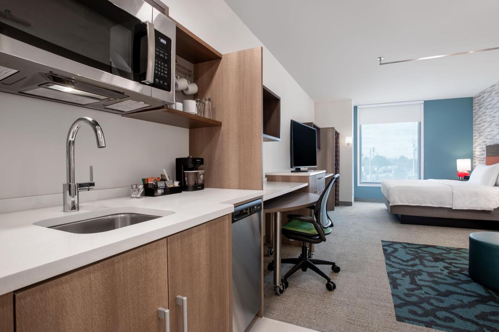 Home2 Suites By Hilton Calhoun photo 10