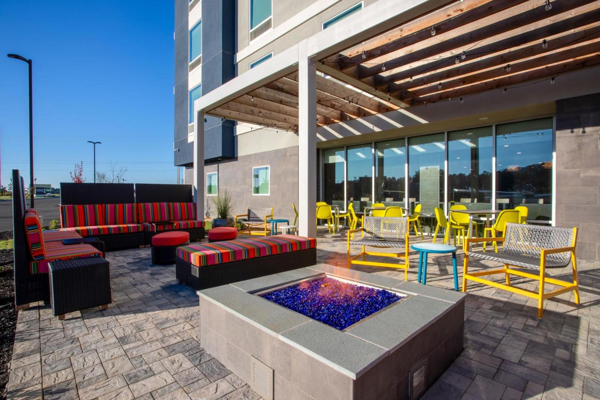 Home2 Suites By Hilton Calhoun photo 15