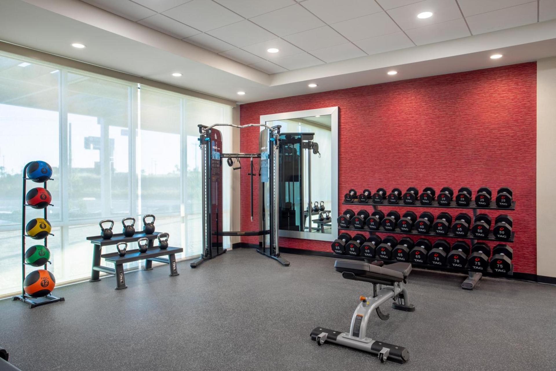 Home2 Suites By Hilton Calhoun photo 18