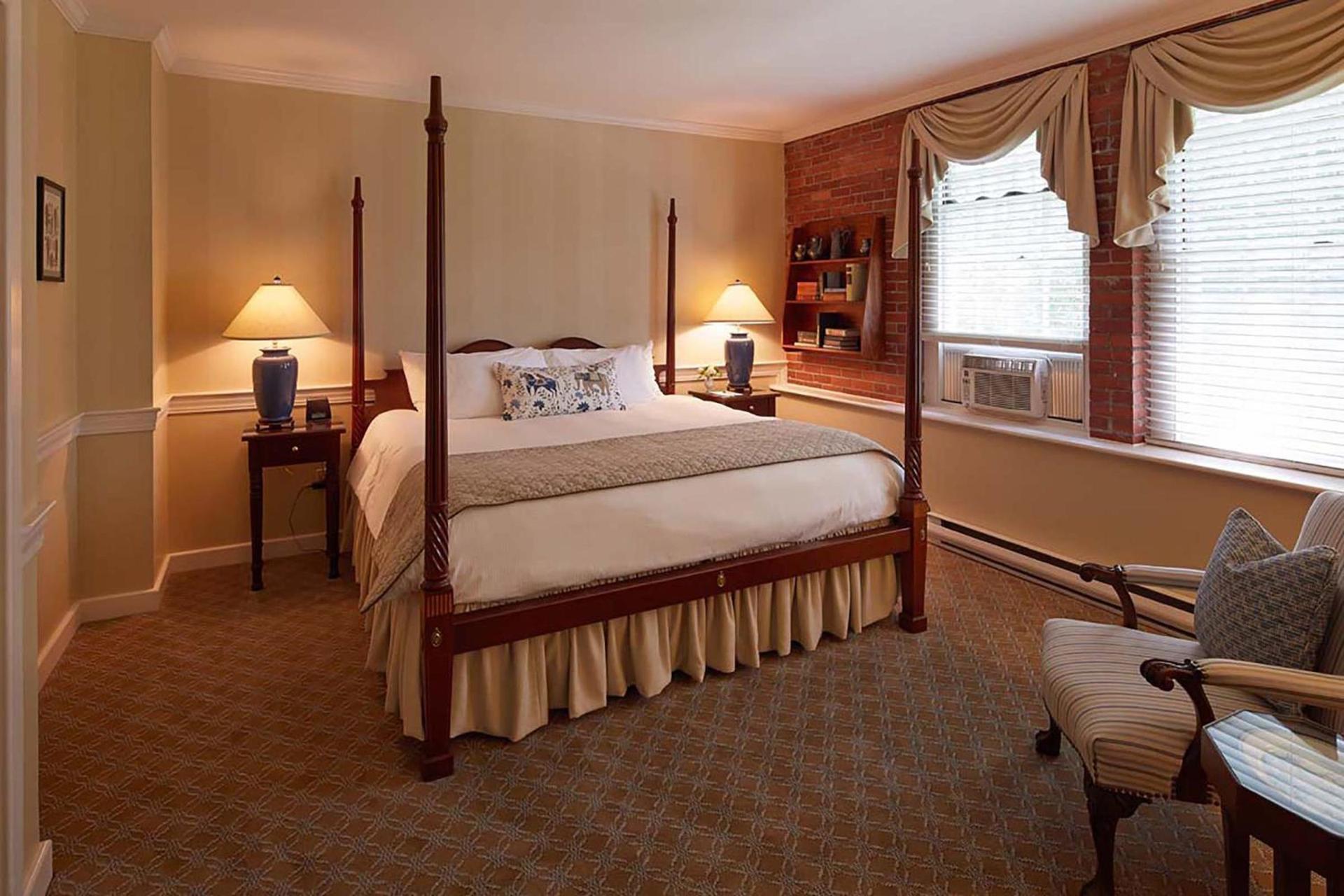 Cape Arundel Inn - Club House photo 10