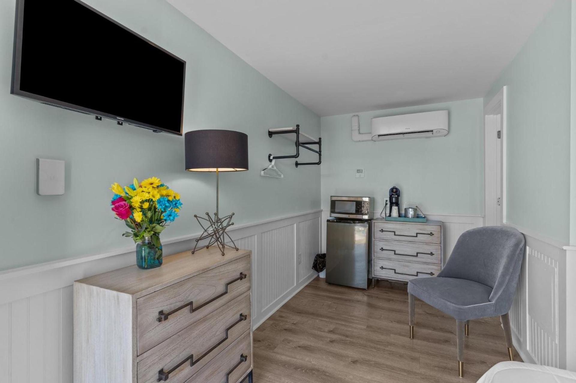 Loggerhead Inn and Suites photo 22
