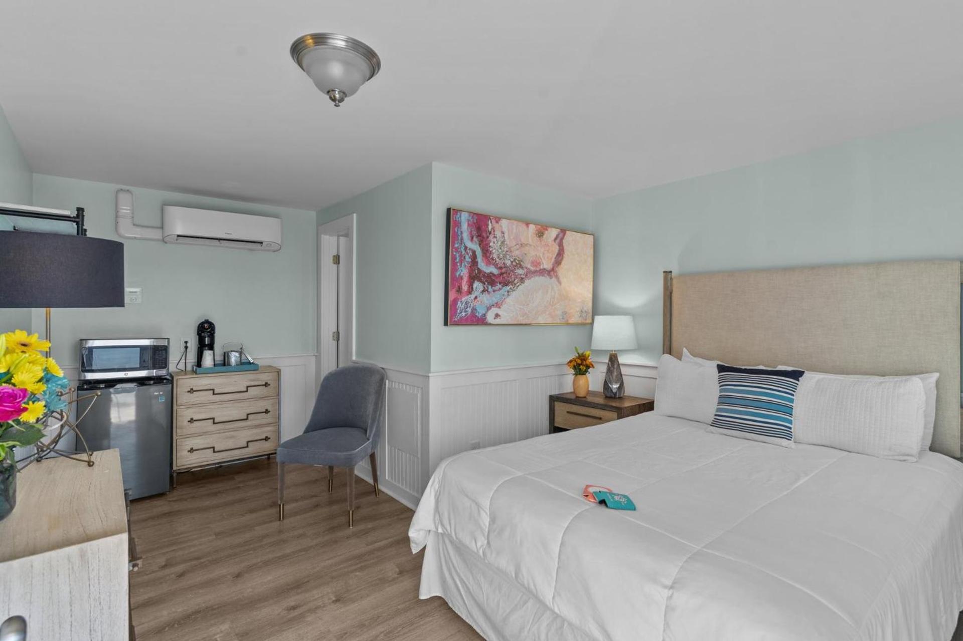 Loggerhead Inn and Suites photo 94