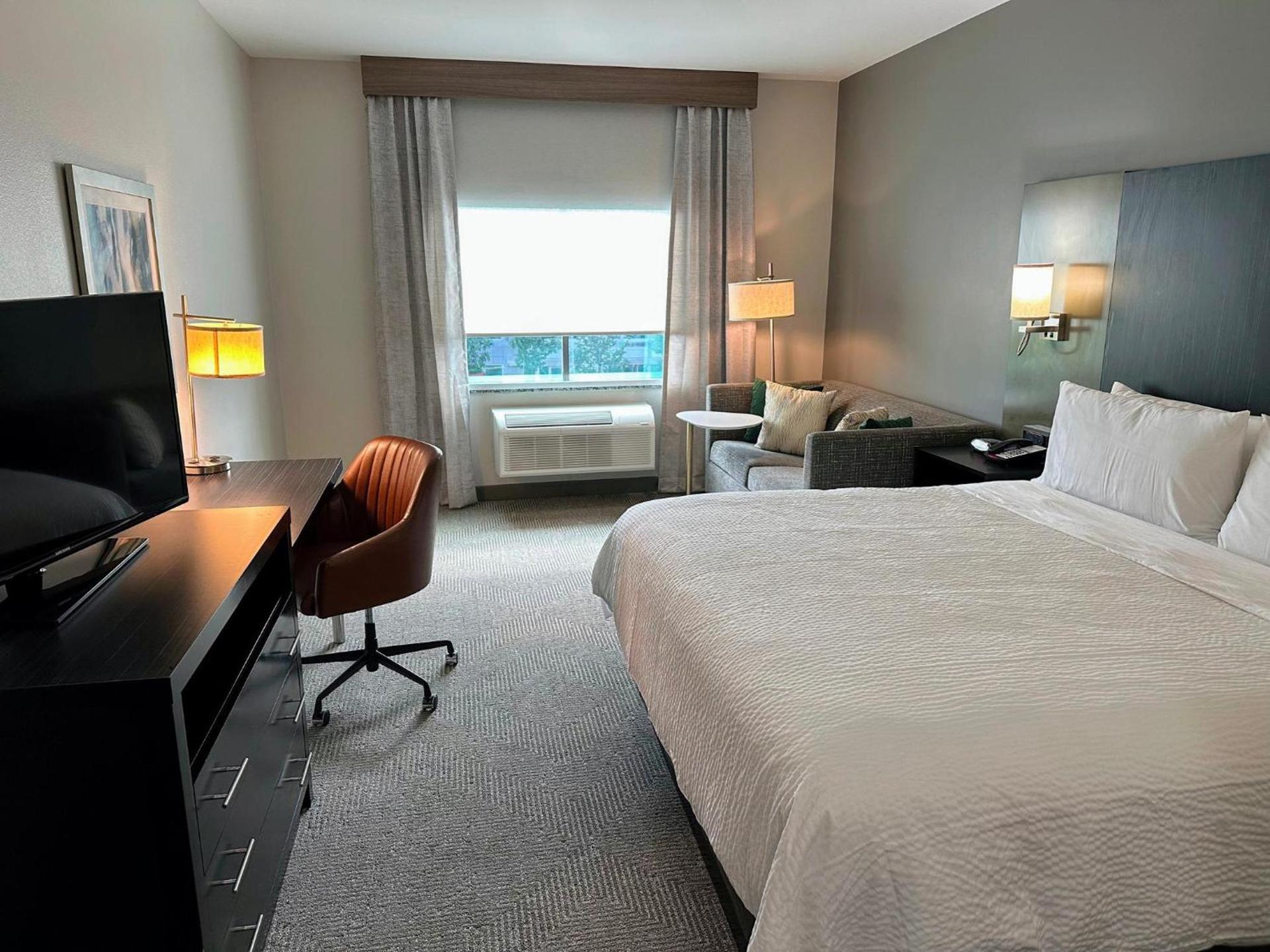 Holiday Inn Carlsbad/San Diego by IHG photo 49