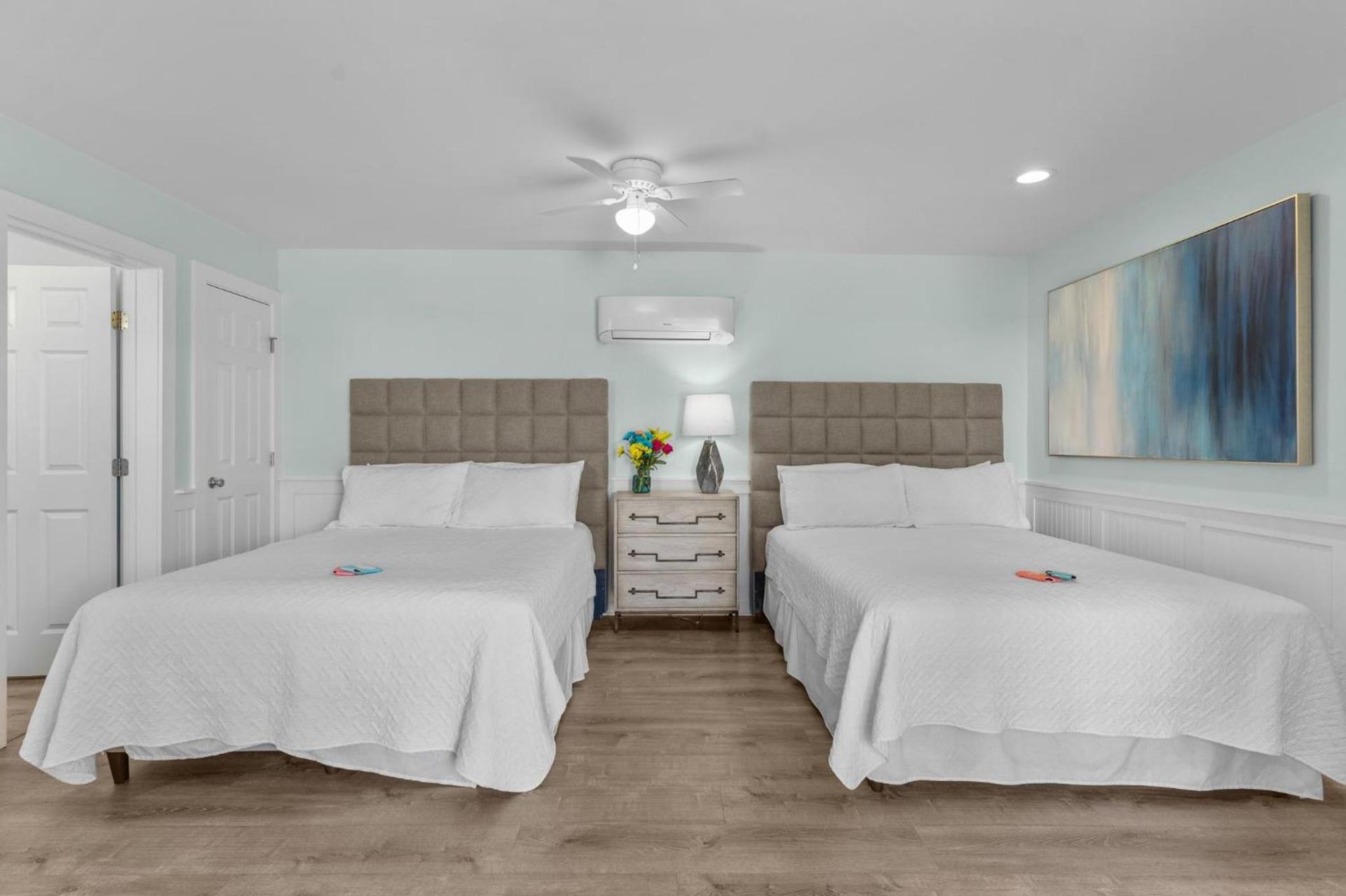 Loggerhead Inn and Suites photo 96