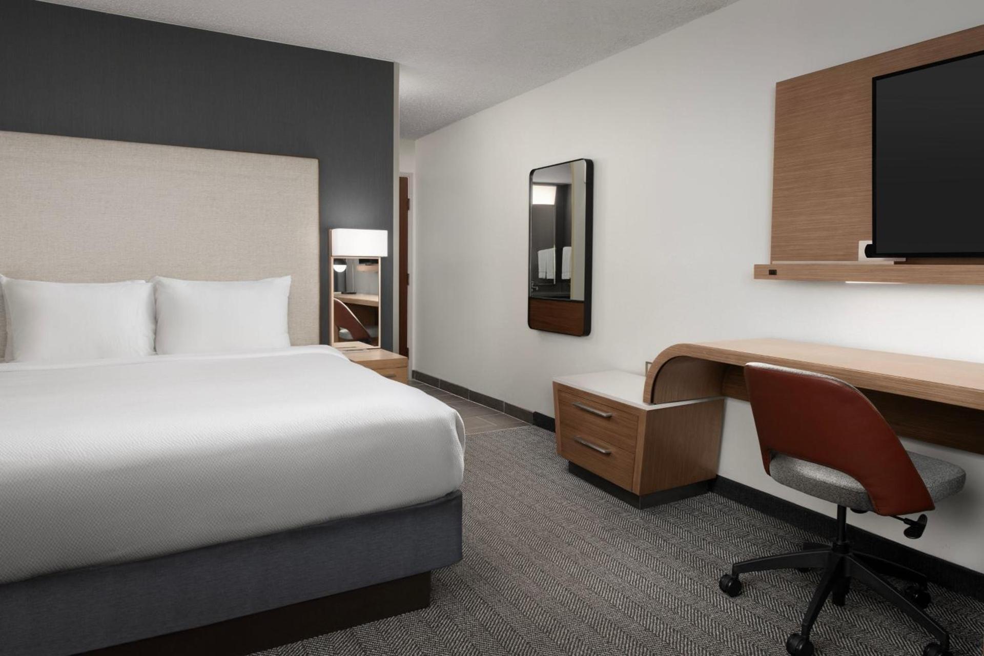 Courtyard by Marriott Dothan photo 17