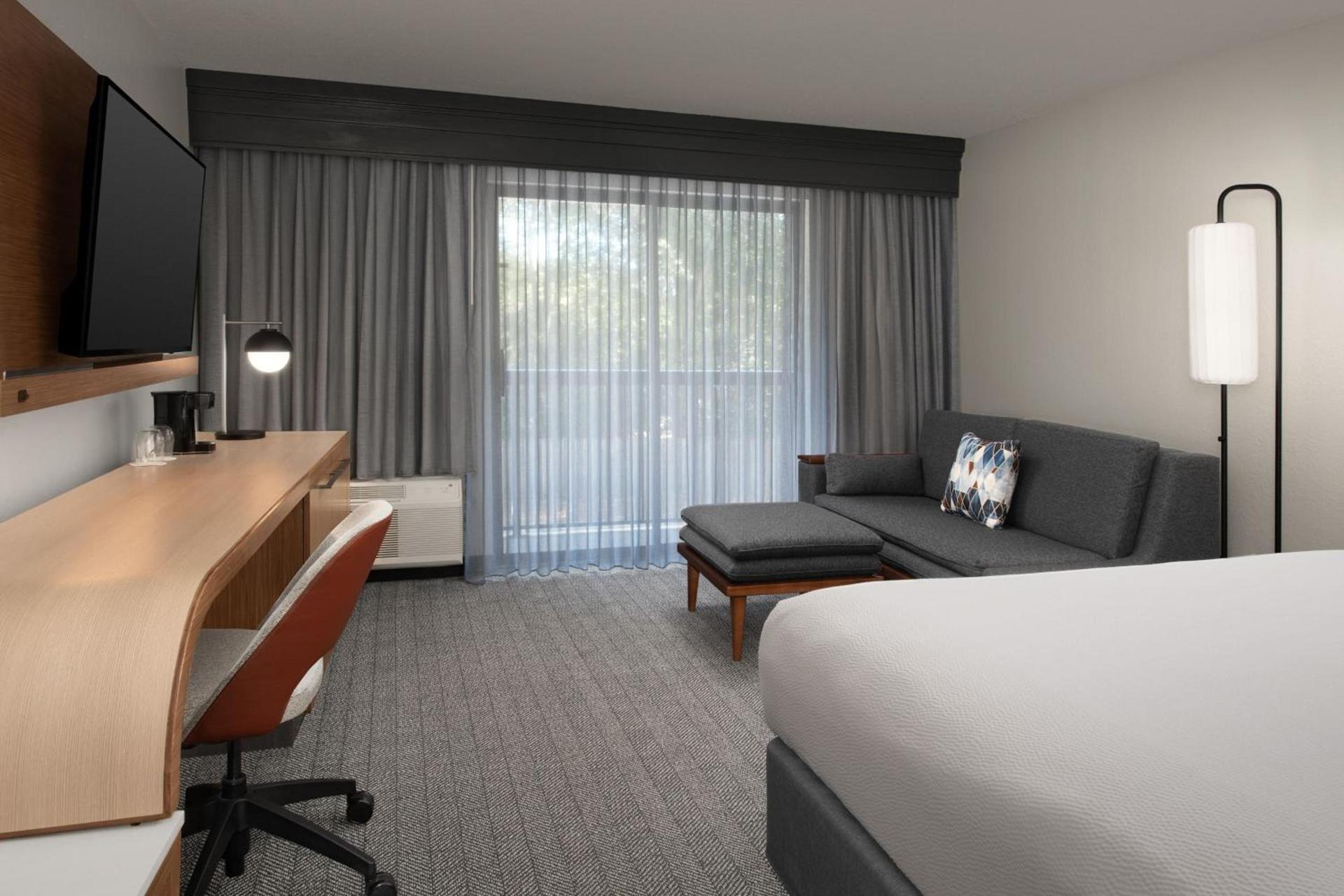 Courtyard by Marriott Dothan photo 18