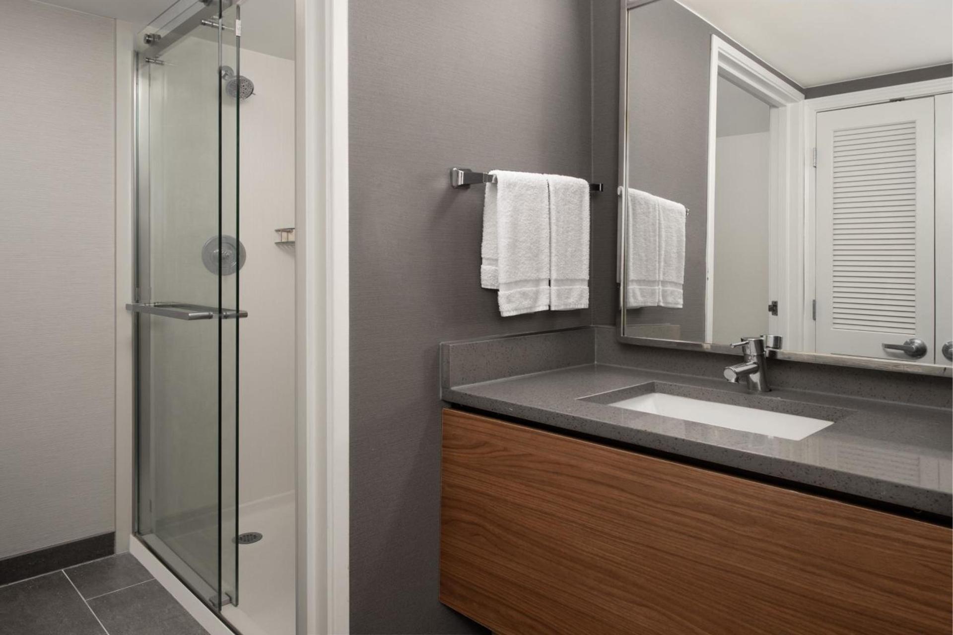 Courtyard by Marriott Dothan photo 25