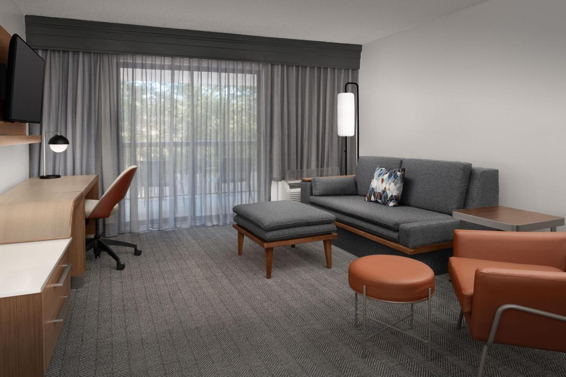 Courtyard by Marriott Dothan photo 21