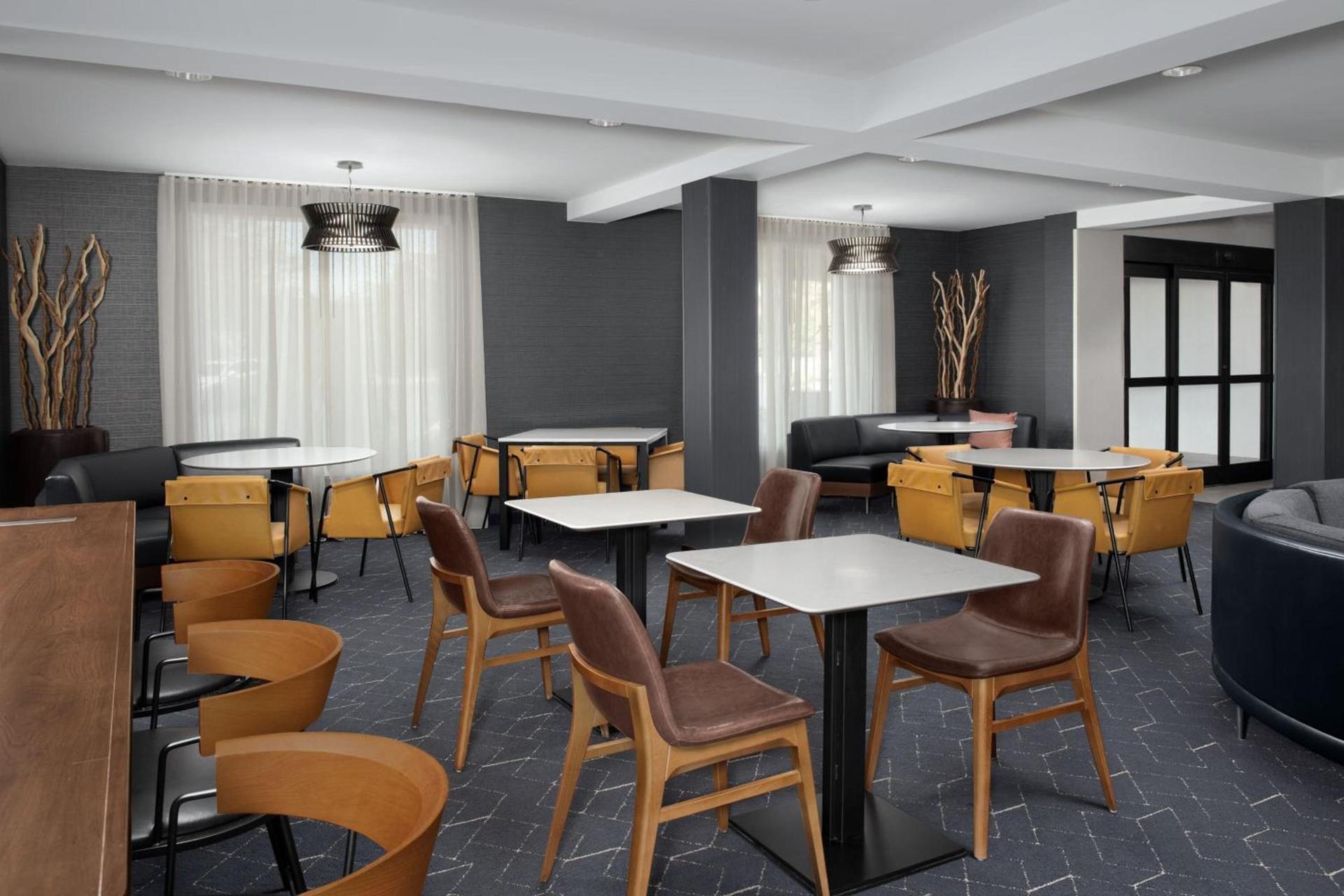 Courtyard by Marriott Dothan photo 6