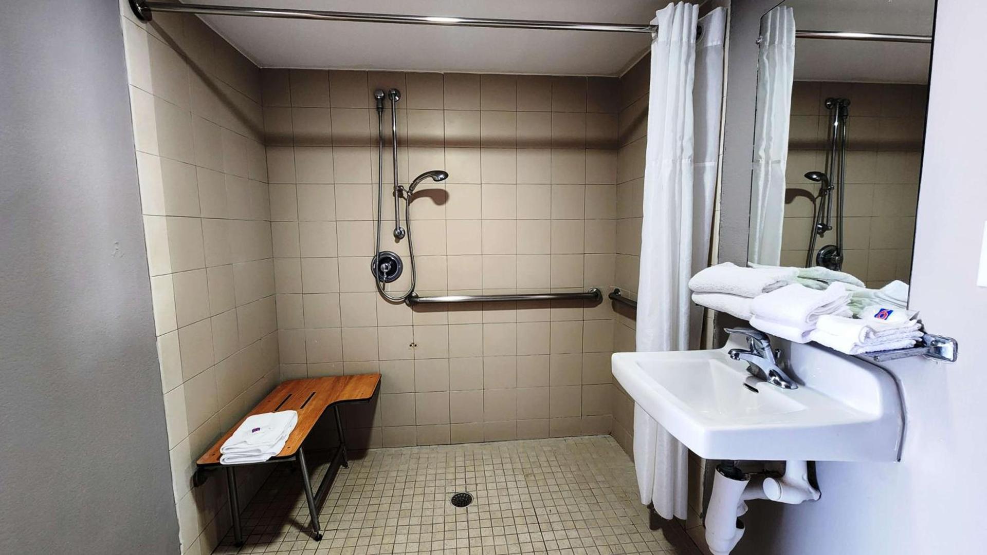 Motel 6-Webster, TX - Houston - Nasa Lake photo 11