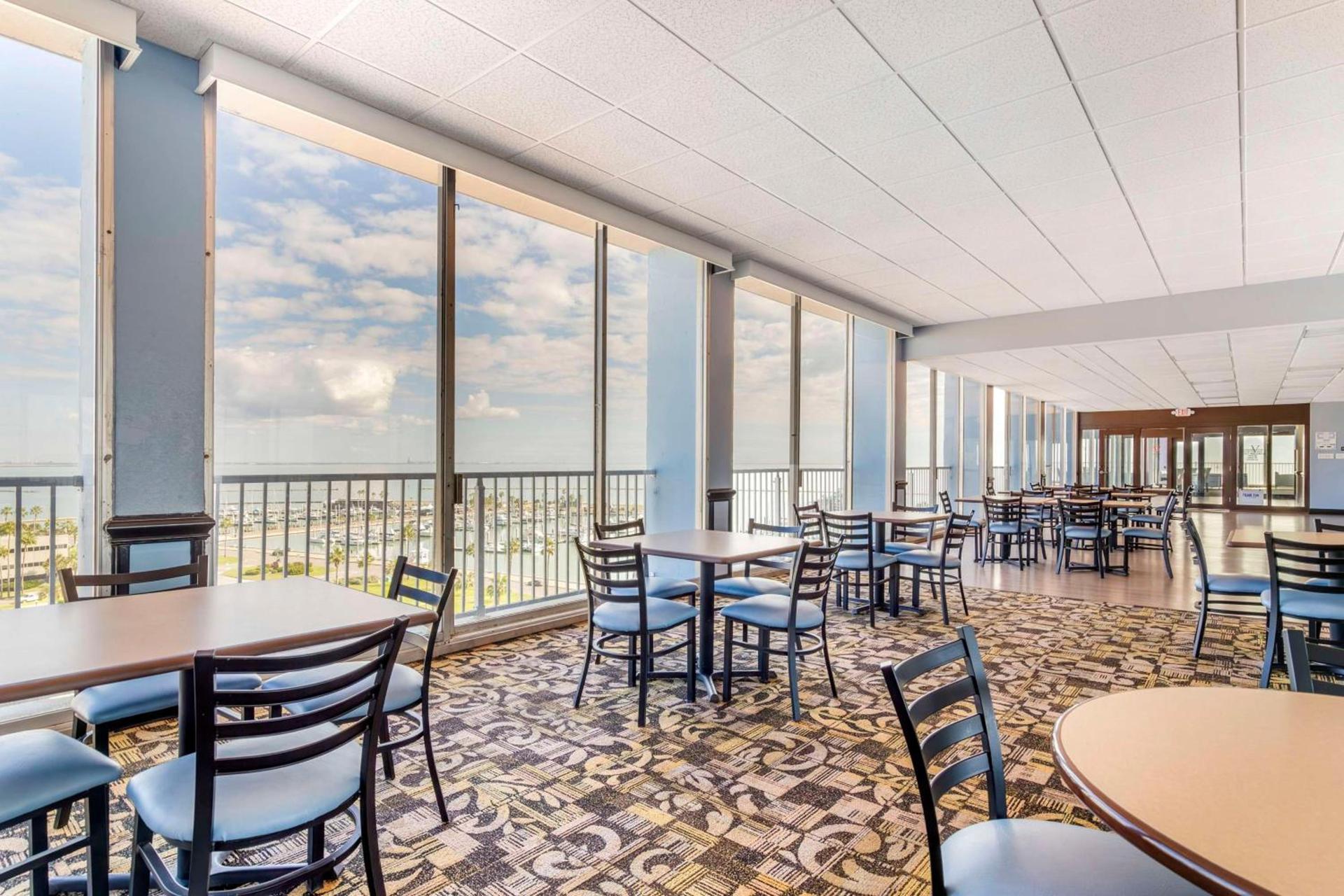 Best Western Corpus Christi photo 25