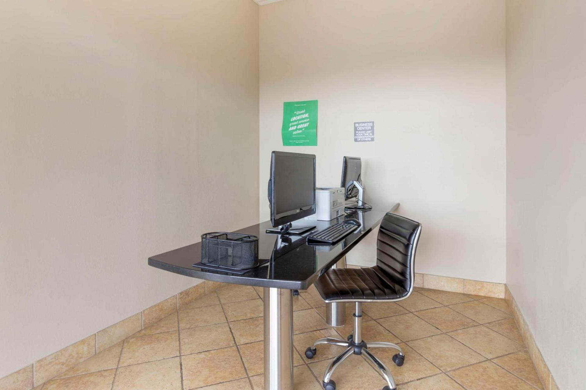 Best Western Corpus Christi photo 24