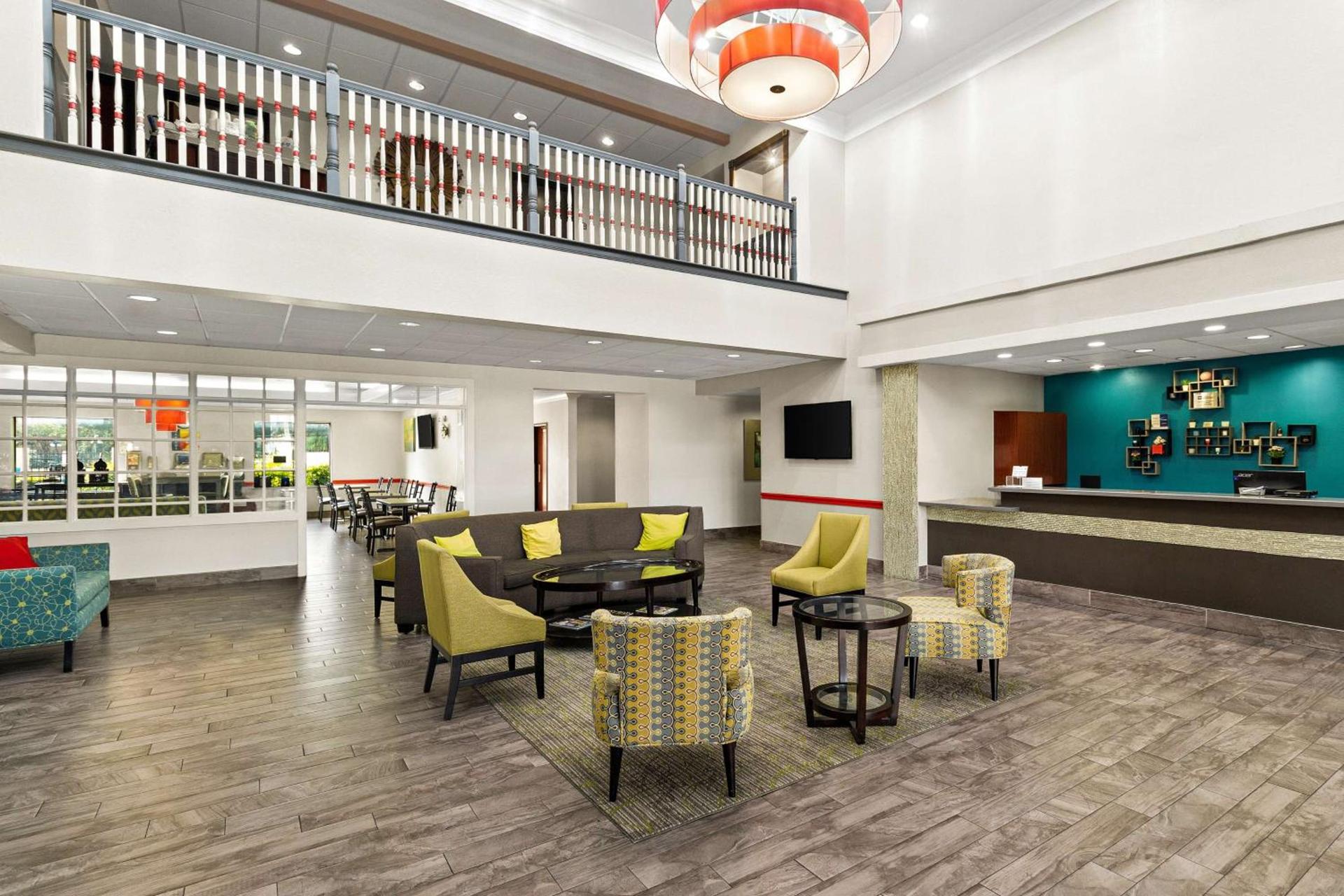 Best Western Galleria Inn & Suites photo 29