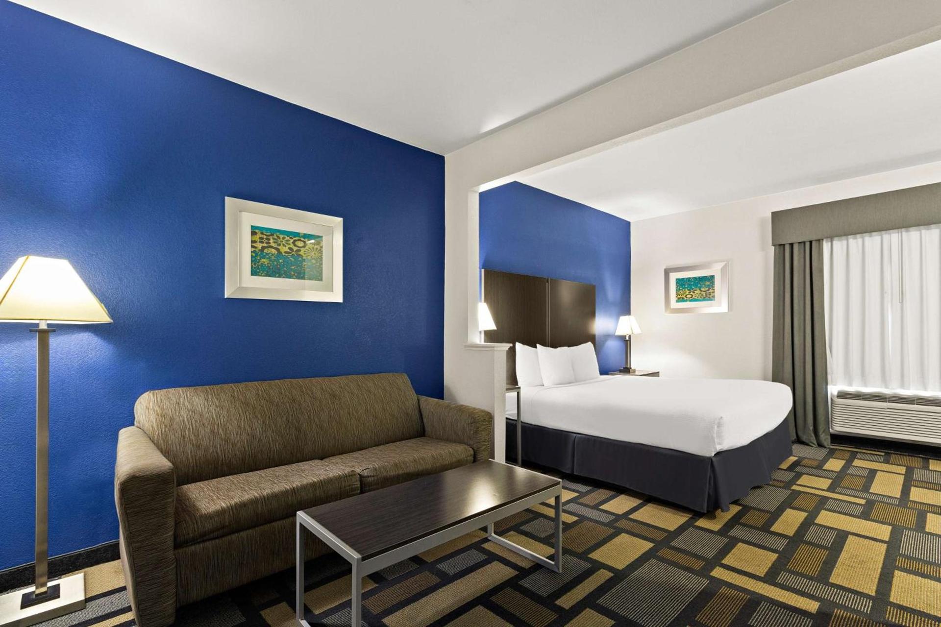 Best Western Galleria Inn & Suites photo 4