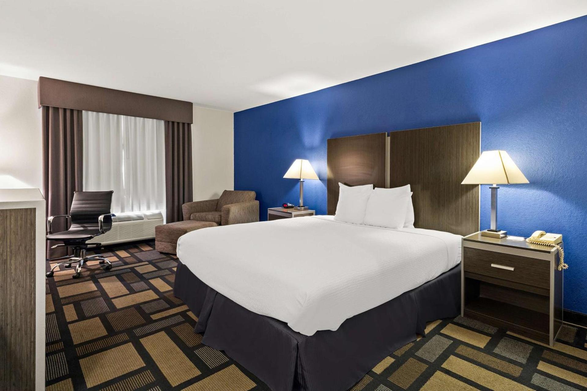Best Western Galleria Inn & Suites photo 30