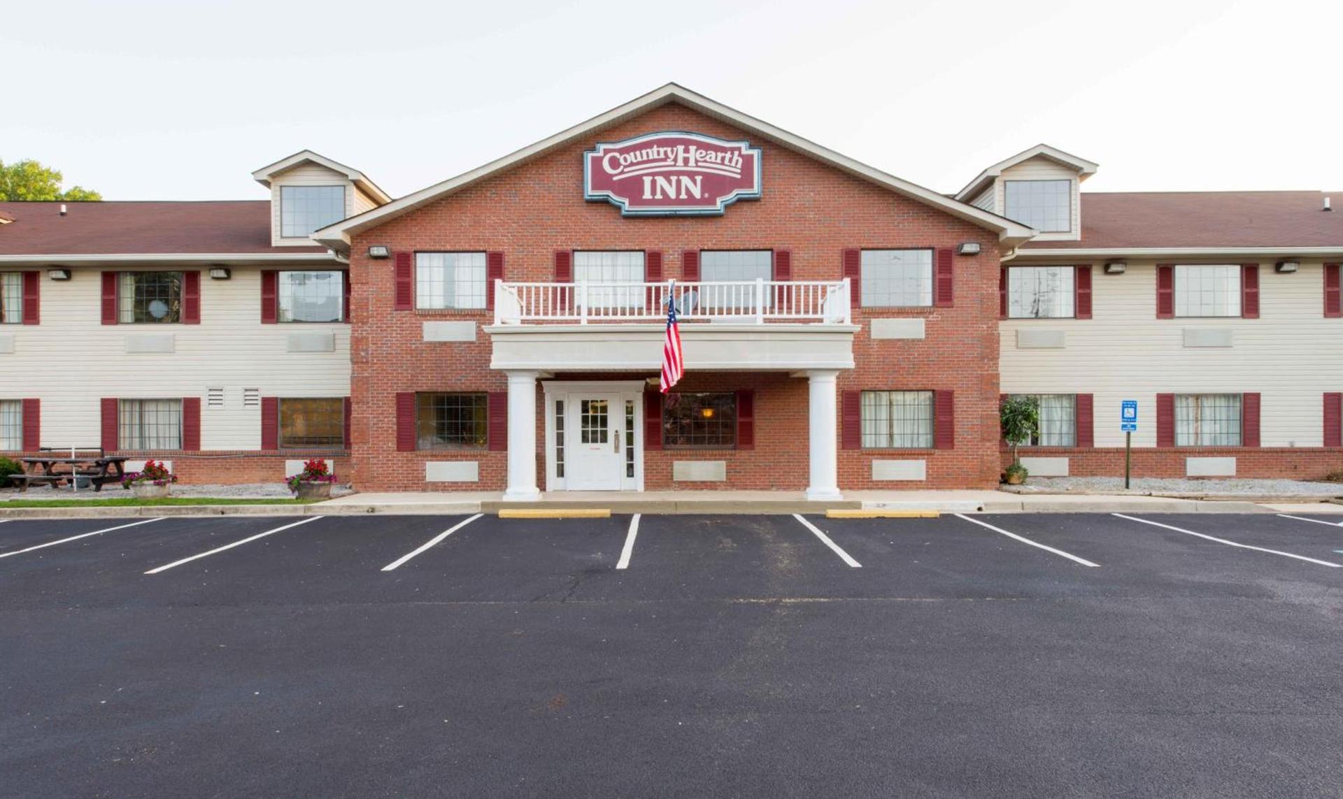 Country Hearth Inn-Toccoa photo 10