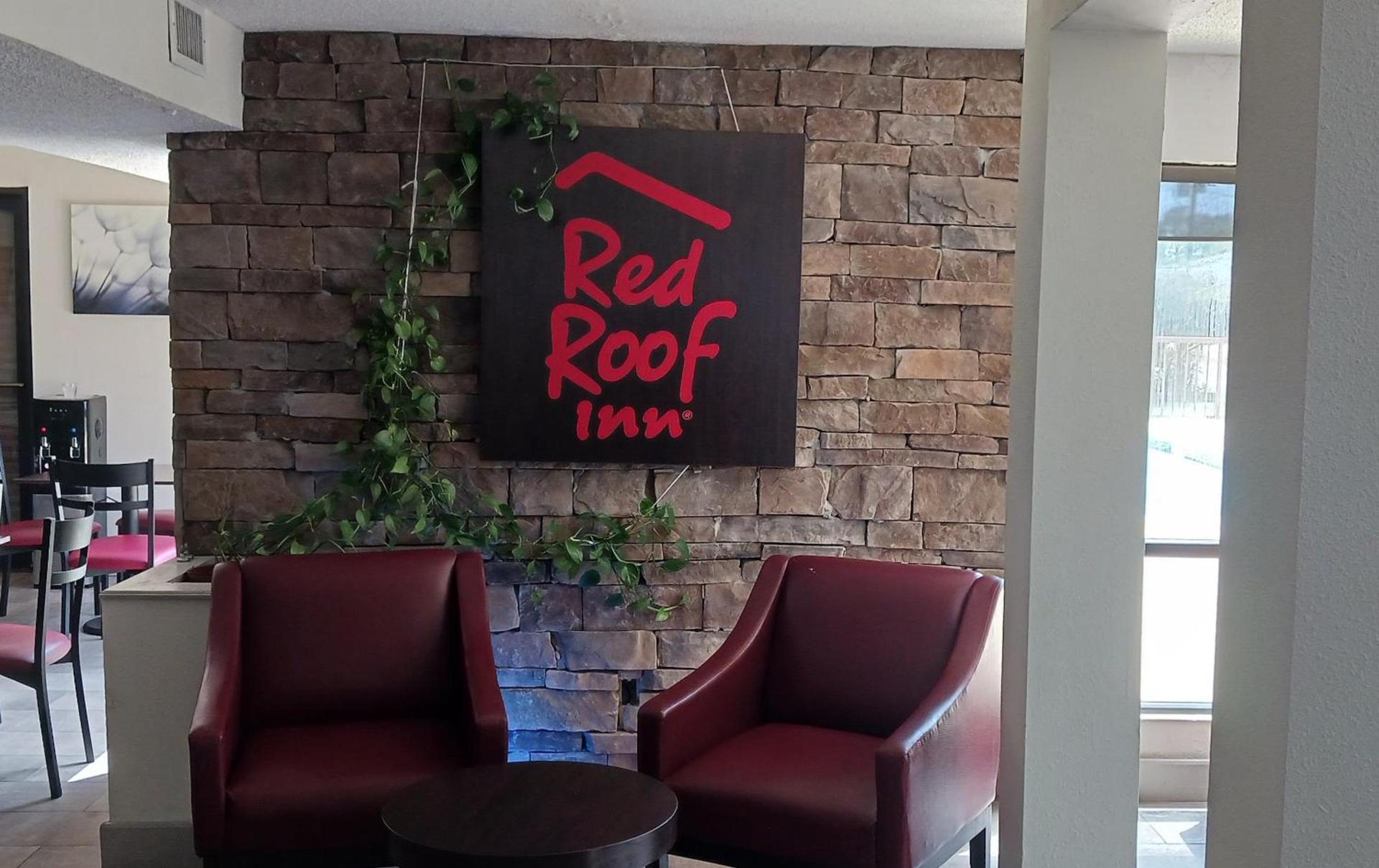 Red Roof Inn Moss Point photo 5