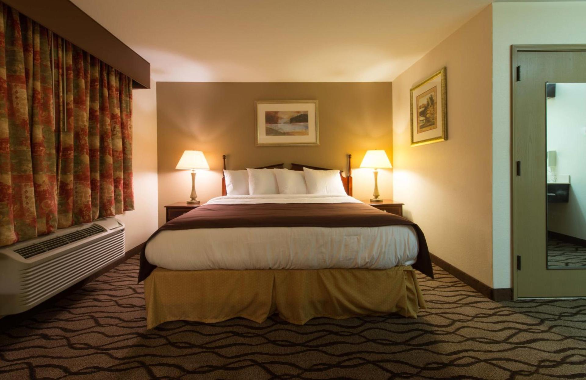 Country Hearth Inn-Toccoa photo 22