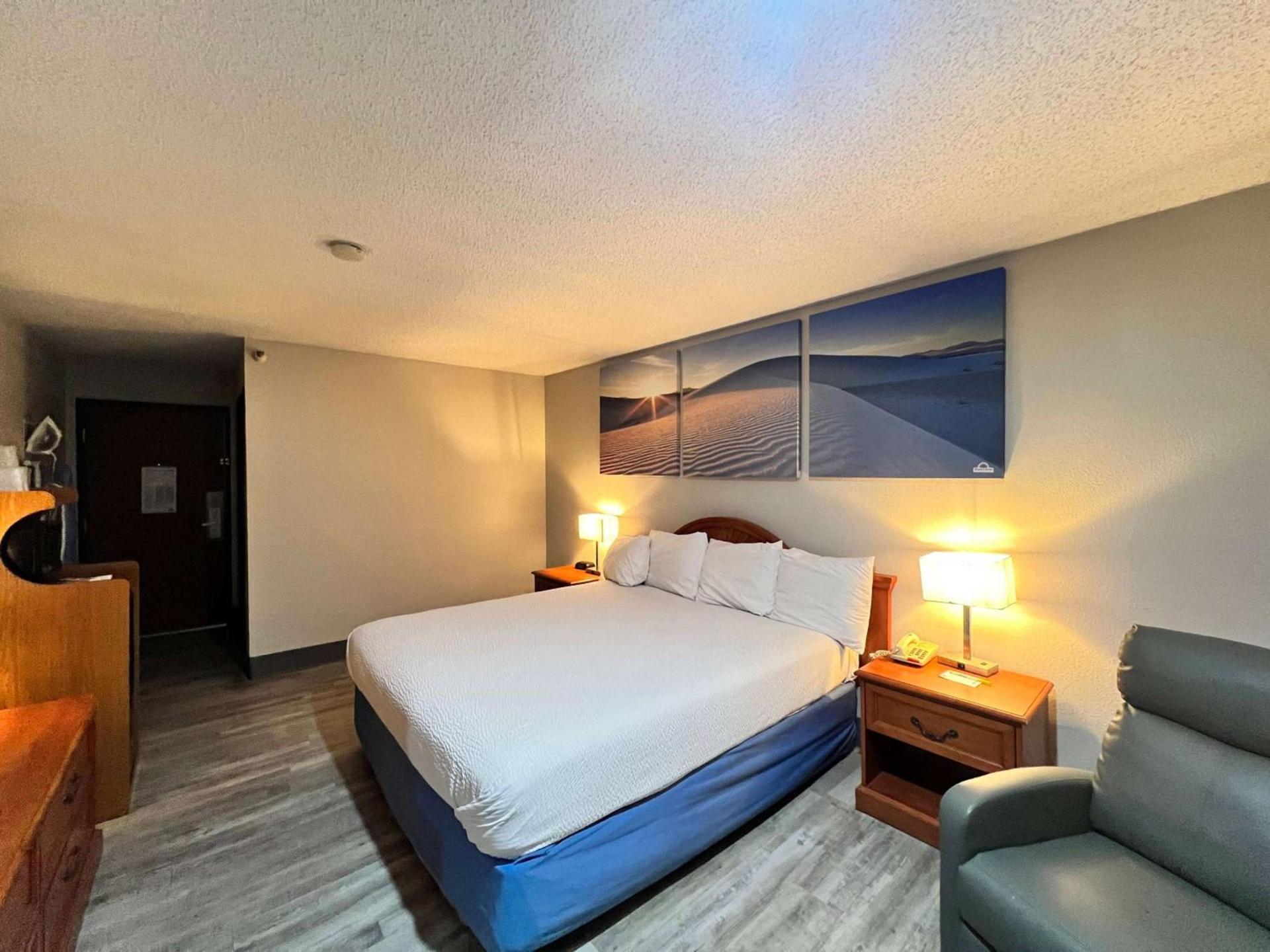 Antelope Inn & Suites photo 7