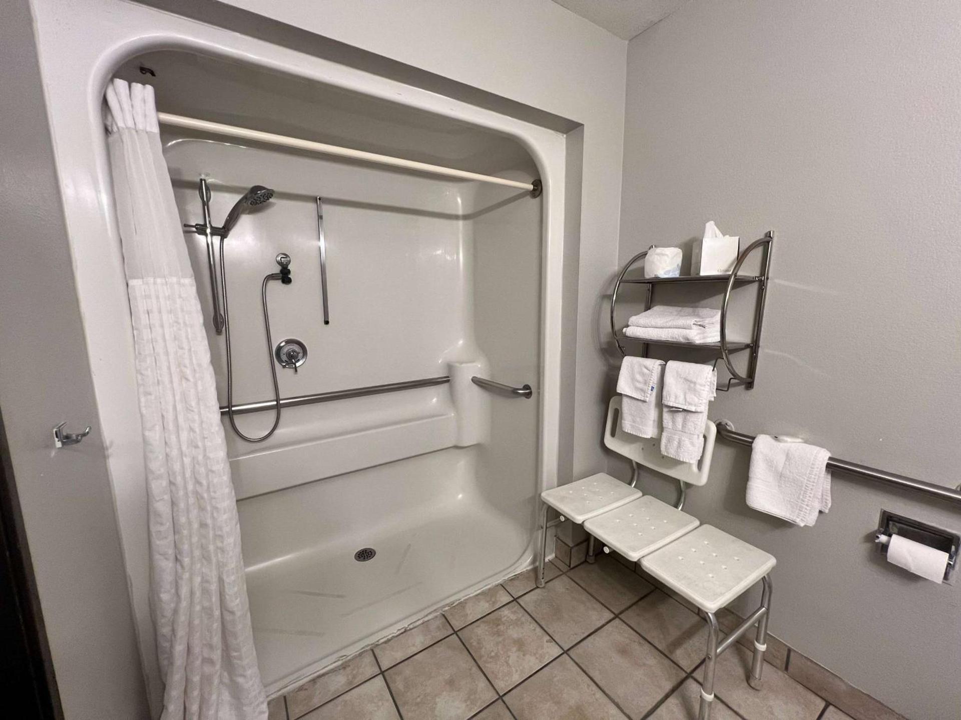 Antelope Inn & Suites photo 28