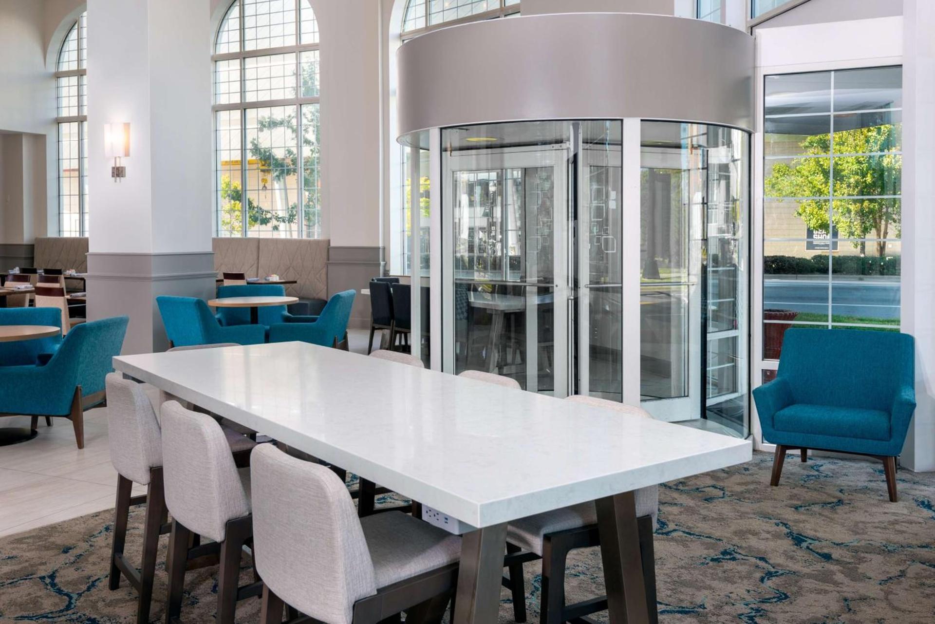 Hilton Garden Inn Charlotte Uptown photo 6