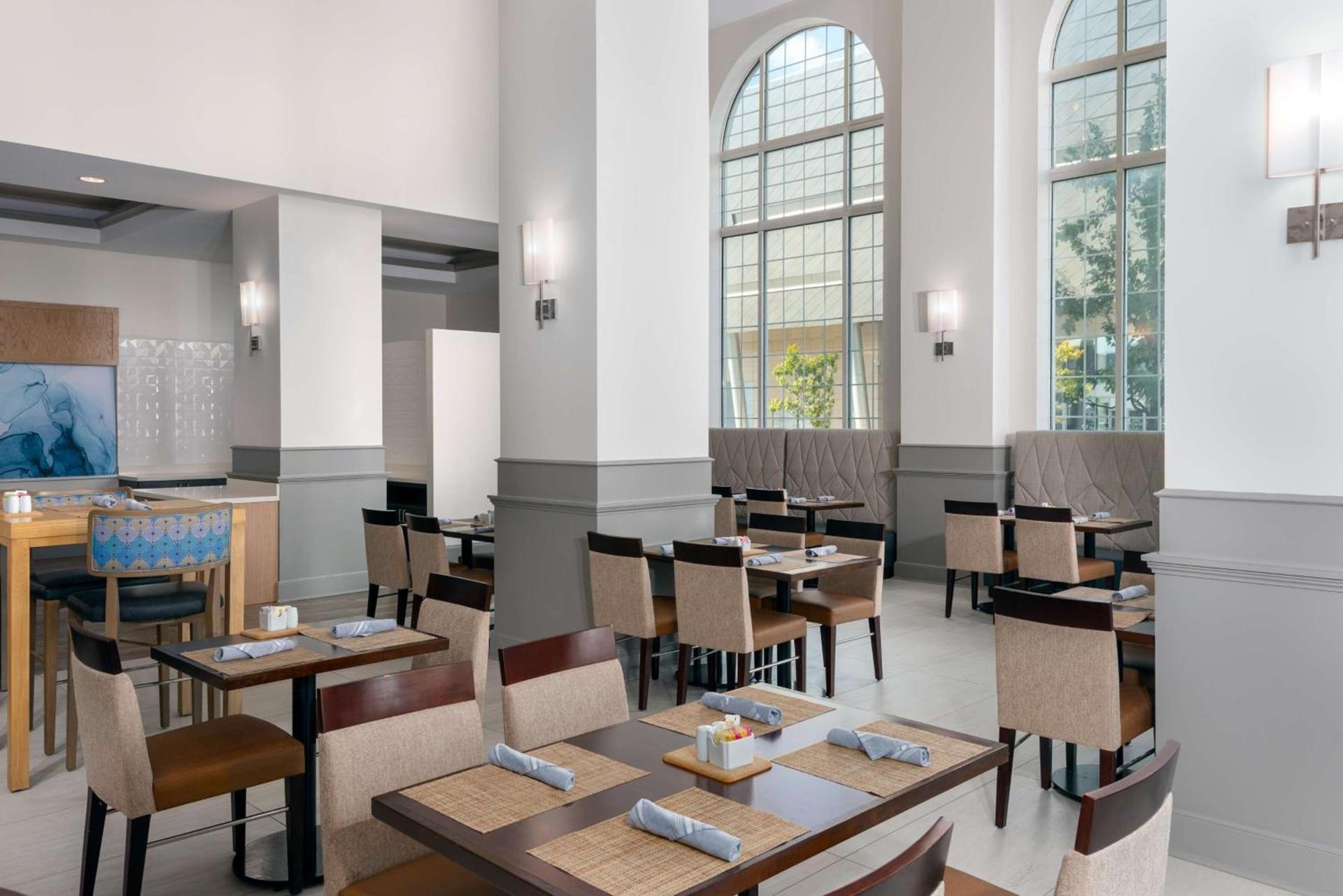 Hilton Garden Inn Charlotte Uptown photo 9