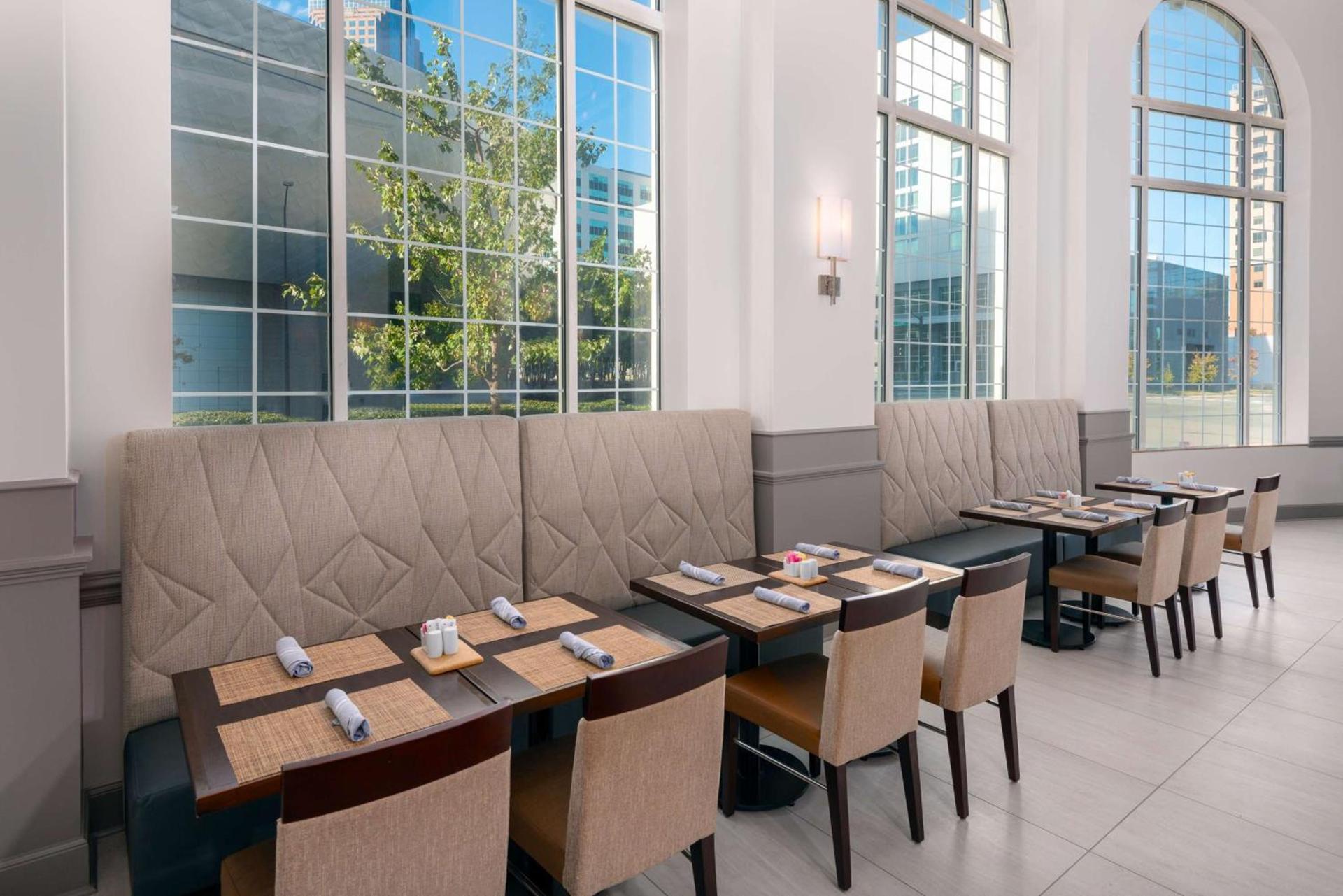 Hilton Garden Inn Charlotte Uptown photo 10