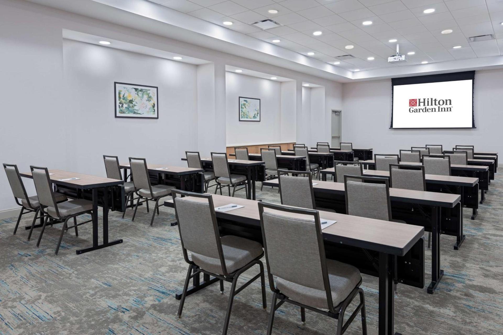 Hilton Garden Inn Charlotte Uptown photo 32