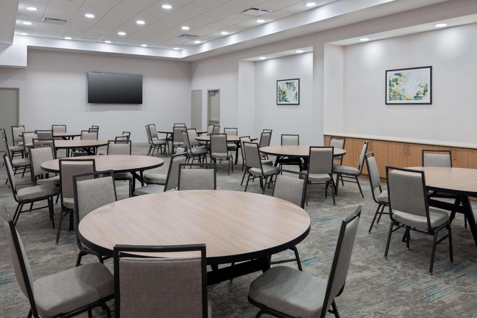 Hilton Garden Inn Charlotte Uptown photo 37