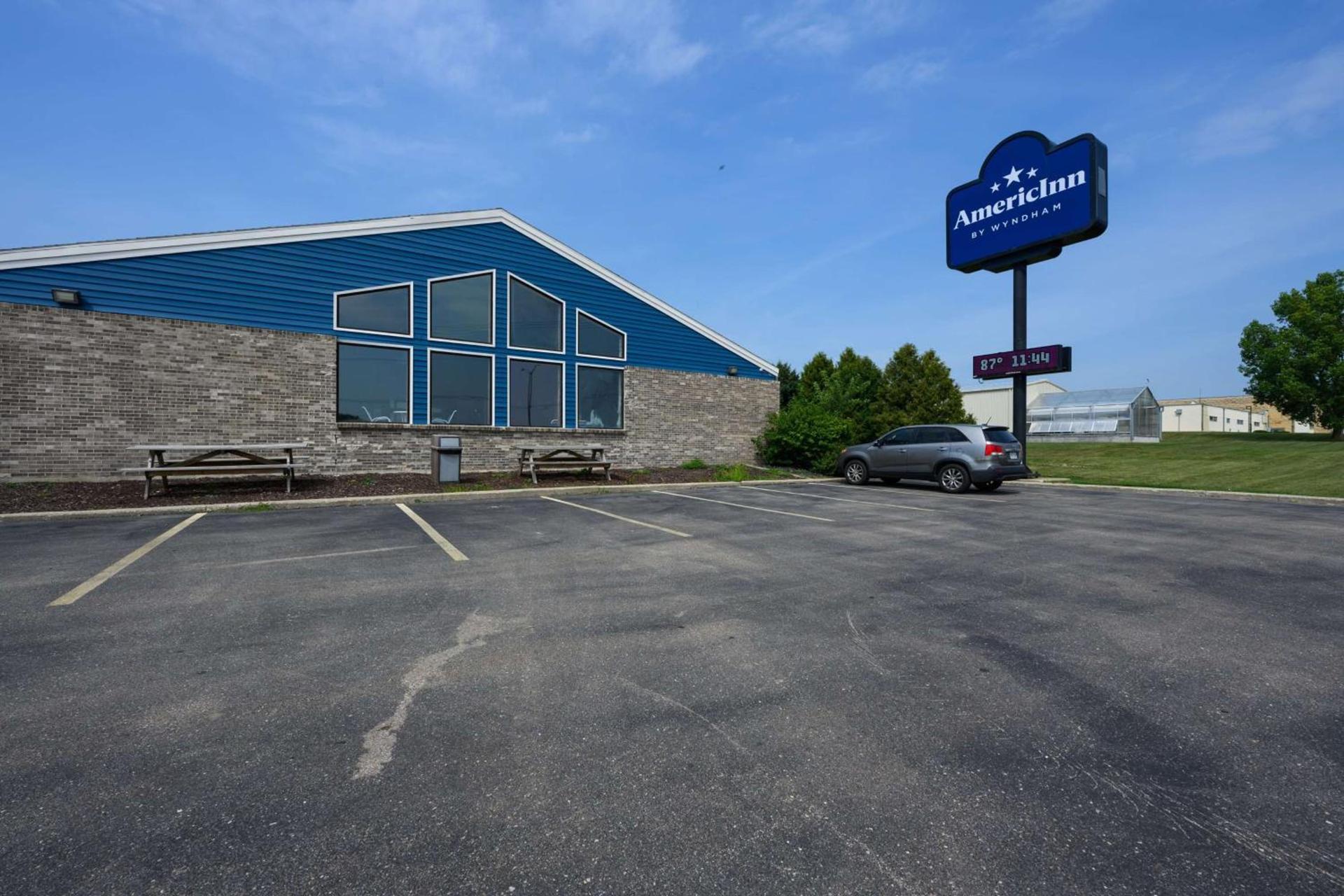 AmericInn by Wyndham Monroe photo 3