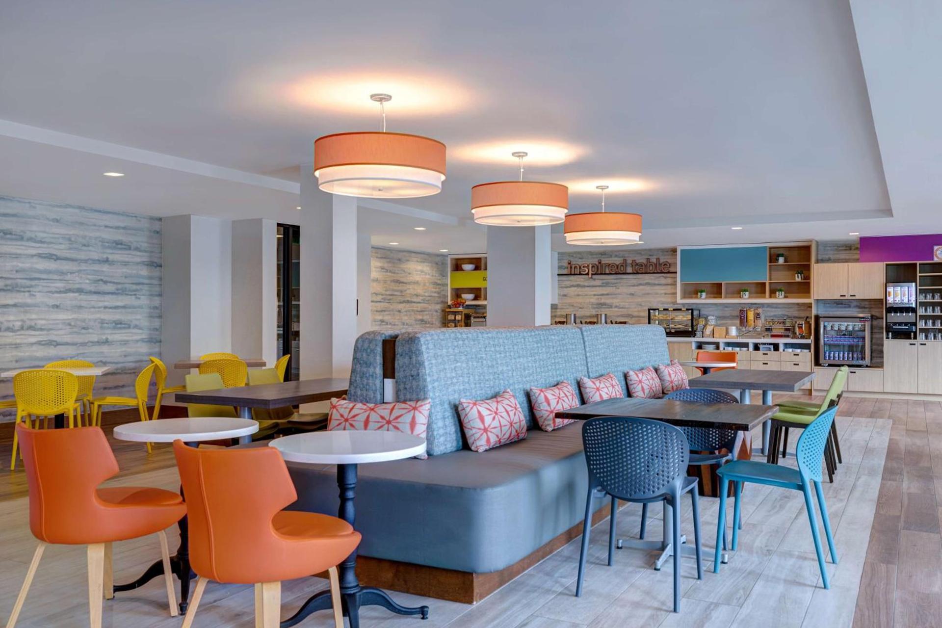 Home2 Suites By Hilton Anaheim Resort photo 9